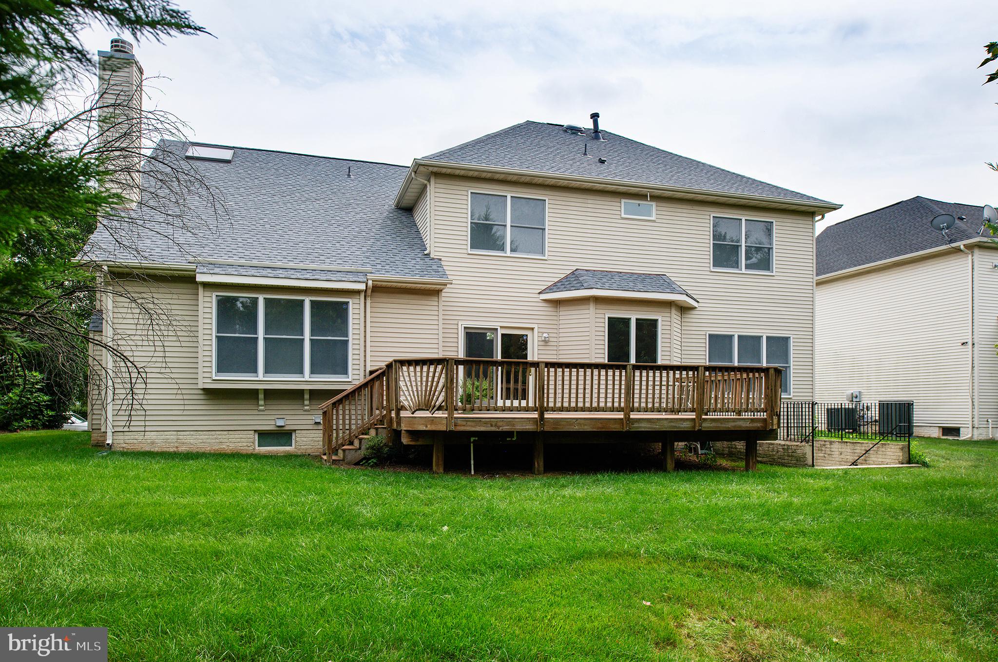 FARMWELL HUNT - Residential Lease