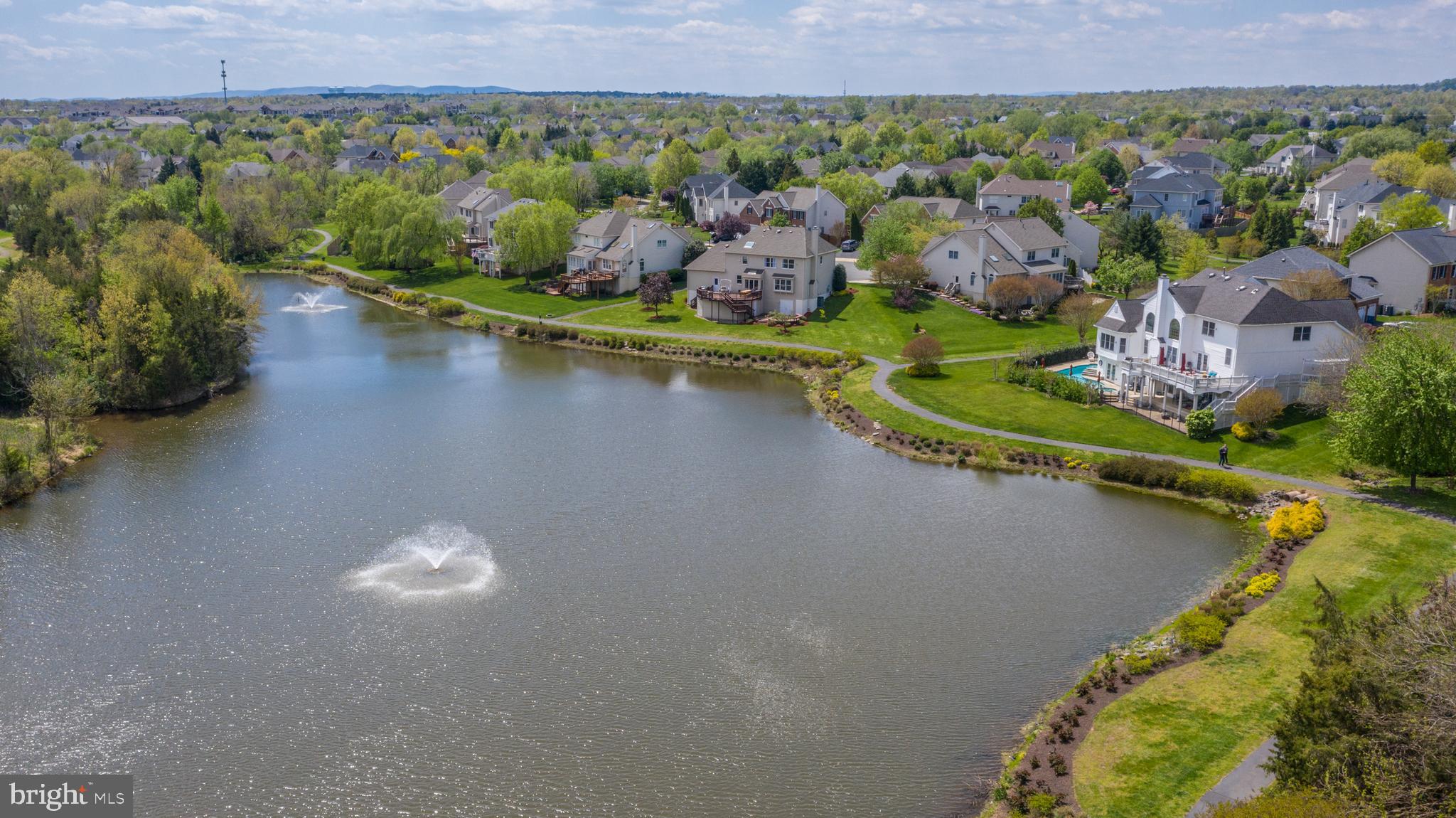 FARMWELL HUNT - Residential Lease
