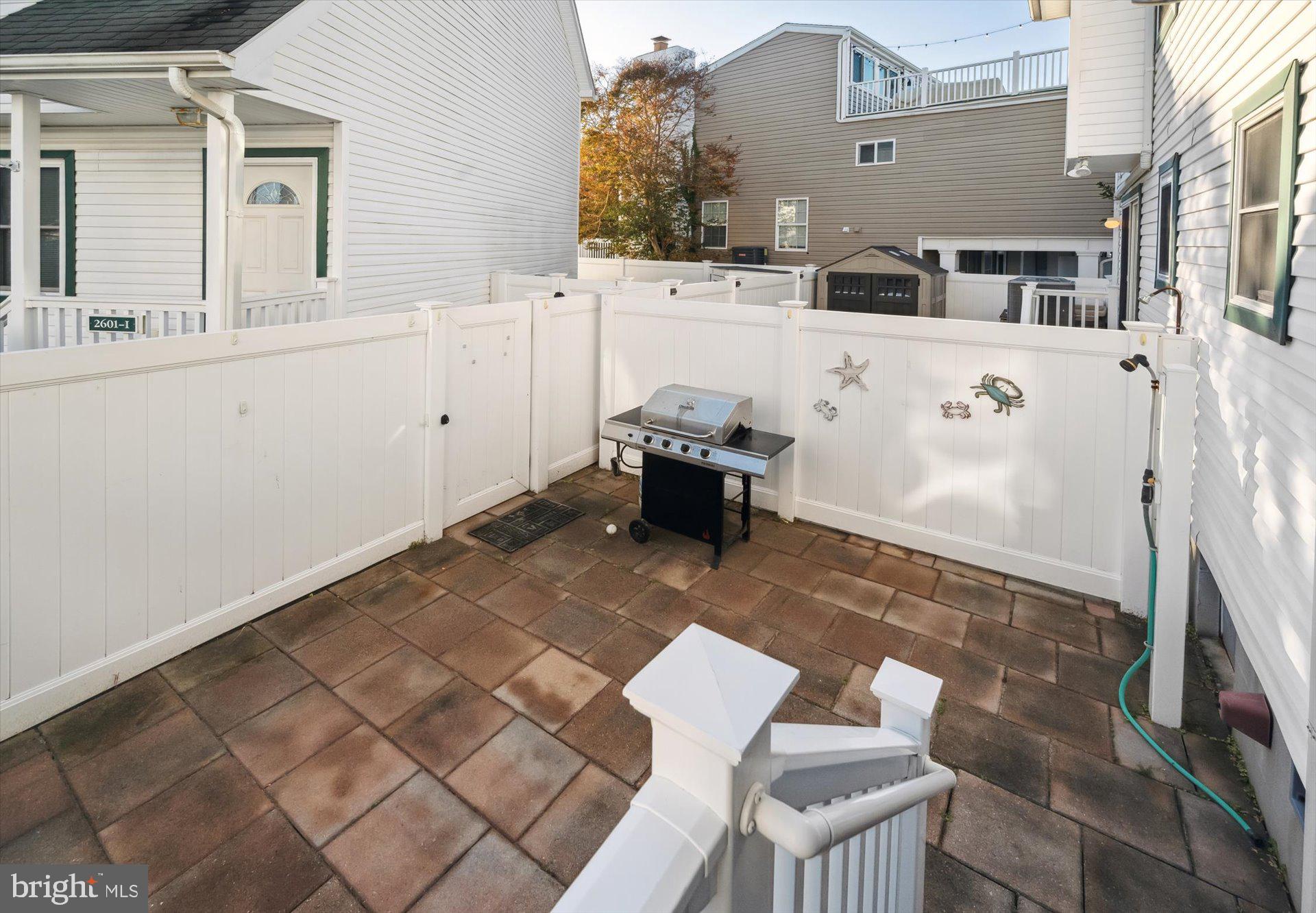 BAYSHORE ESTATES - Residential