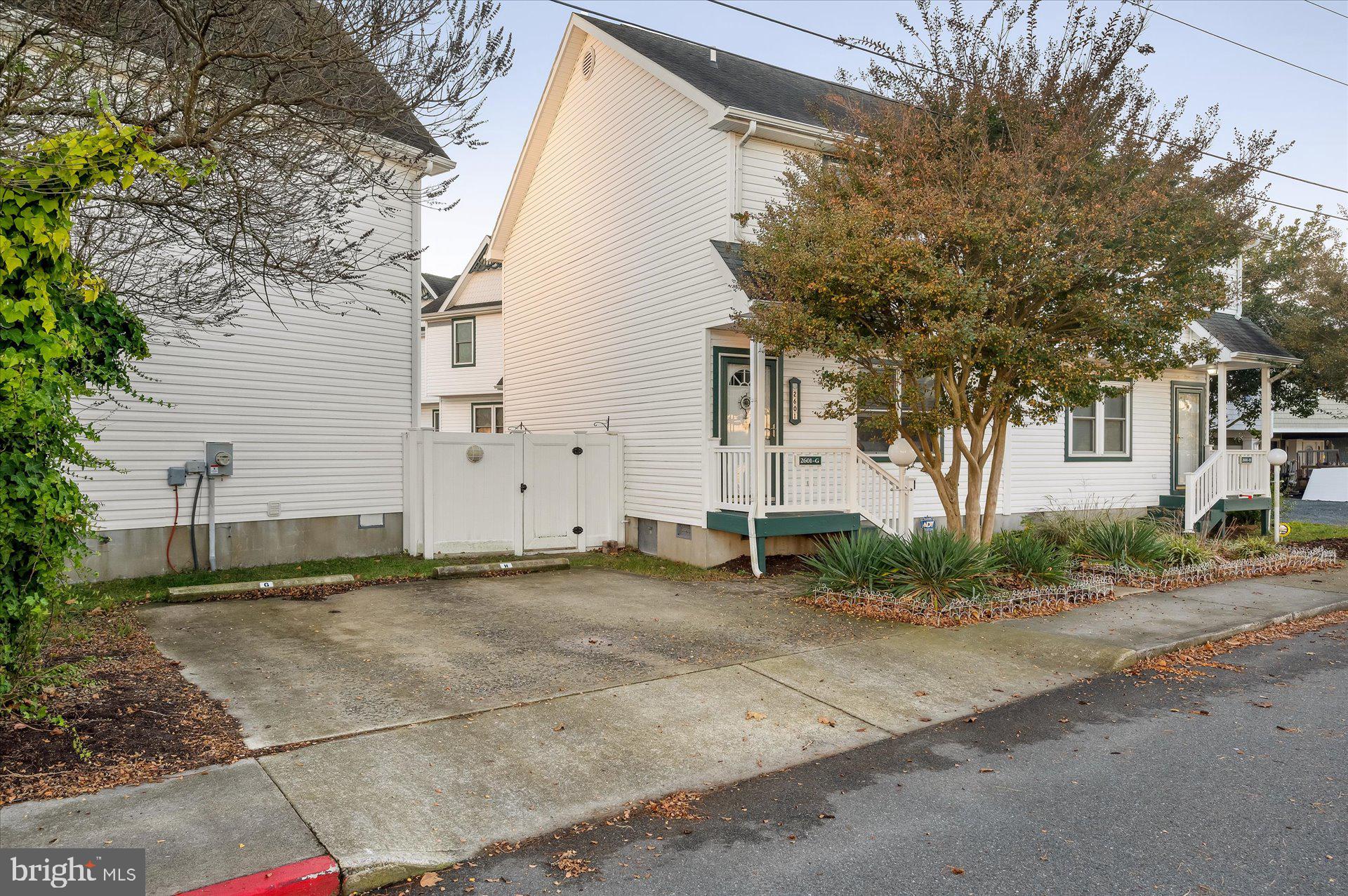 BAYSHORE ESTATES - Residential