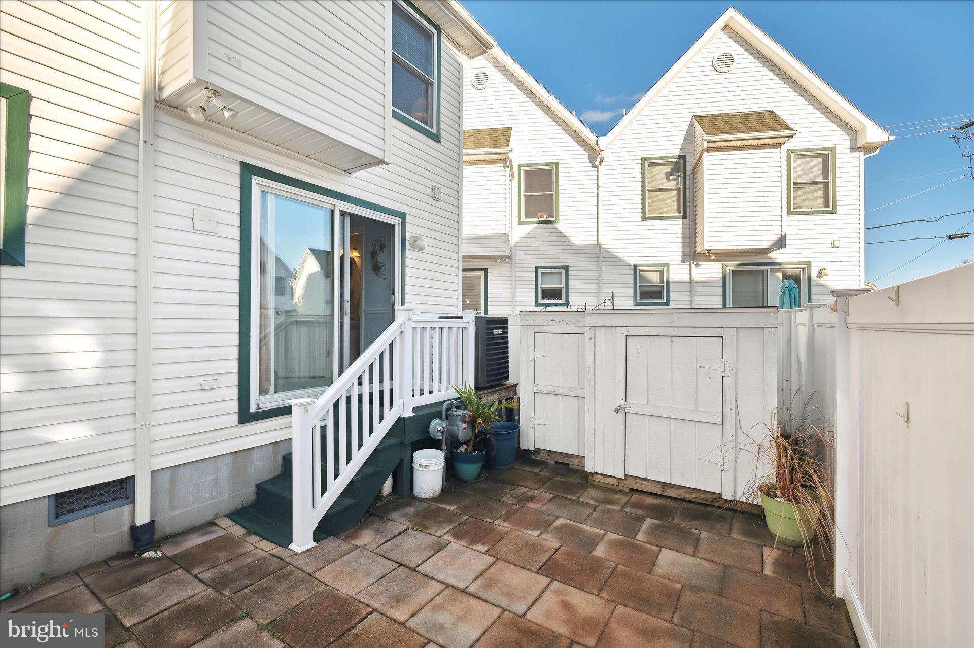 BAYSHORE ESTATES - Residential