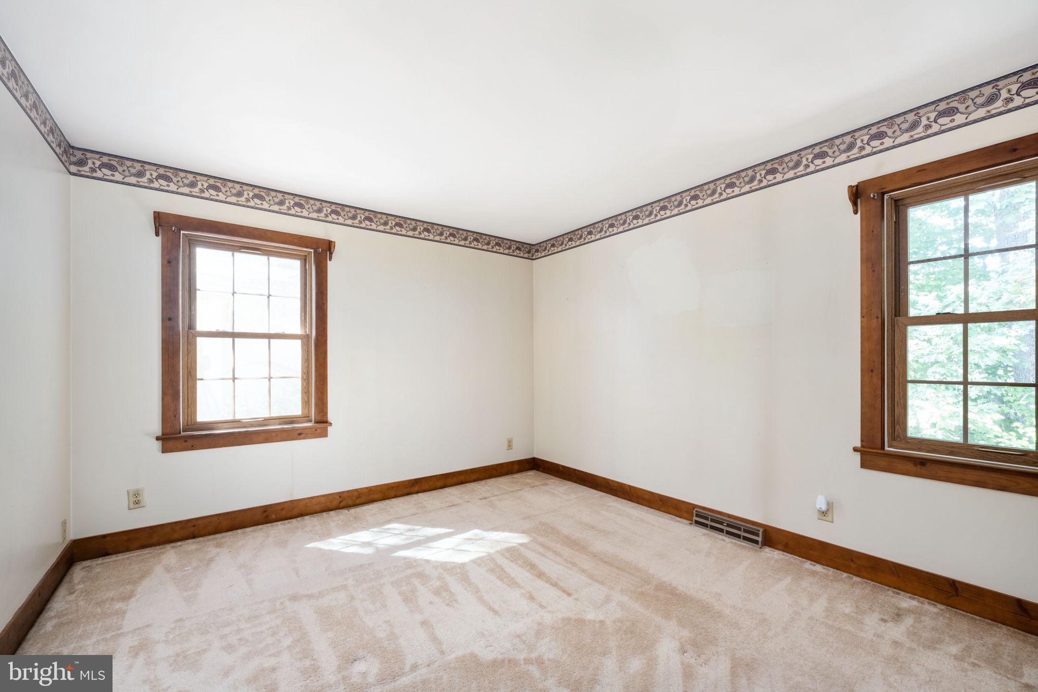 MONTCLAIR - Residential