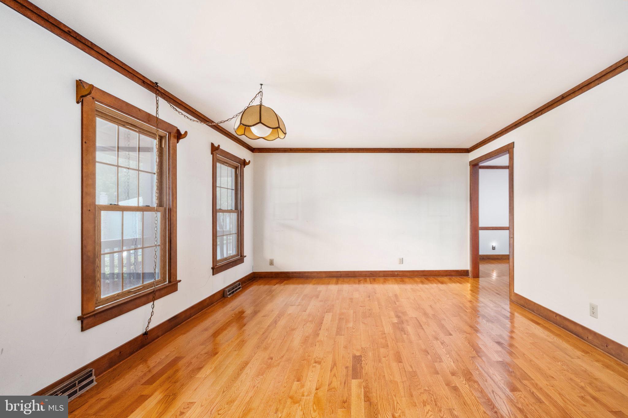 MONTCLAIR - Residential
