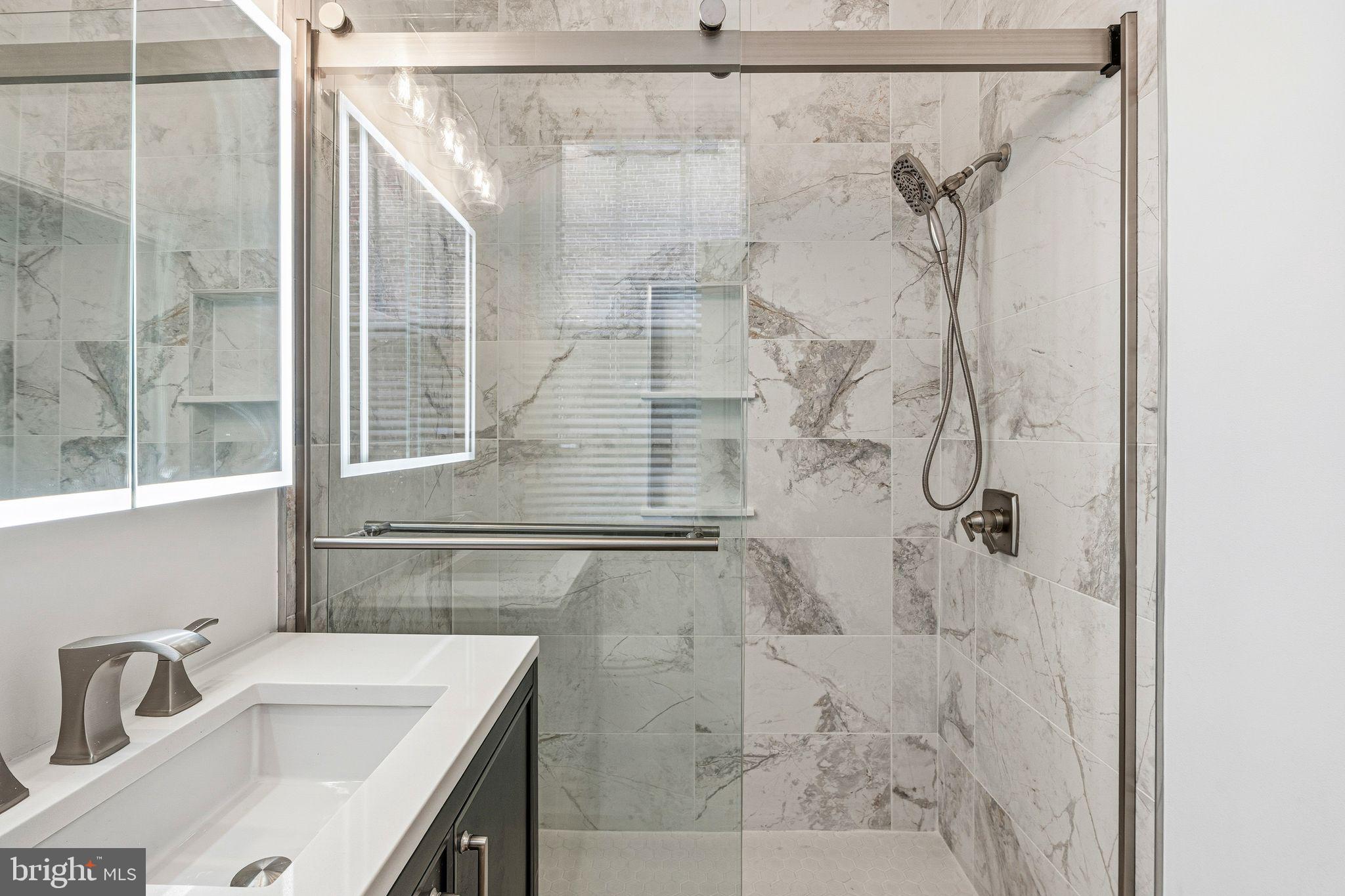 WASHINGTON SQ WEST - Residential