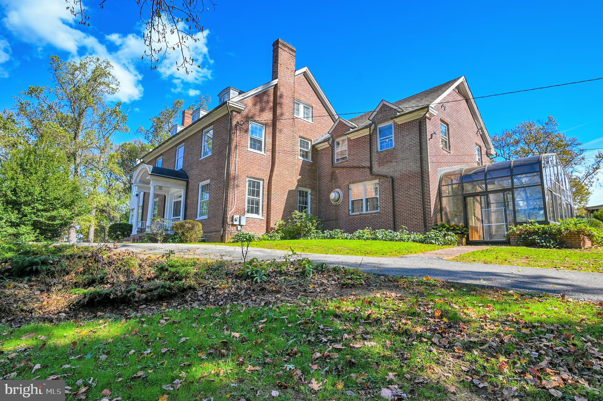 GLEN ARM - Residential