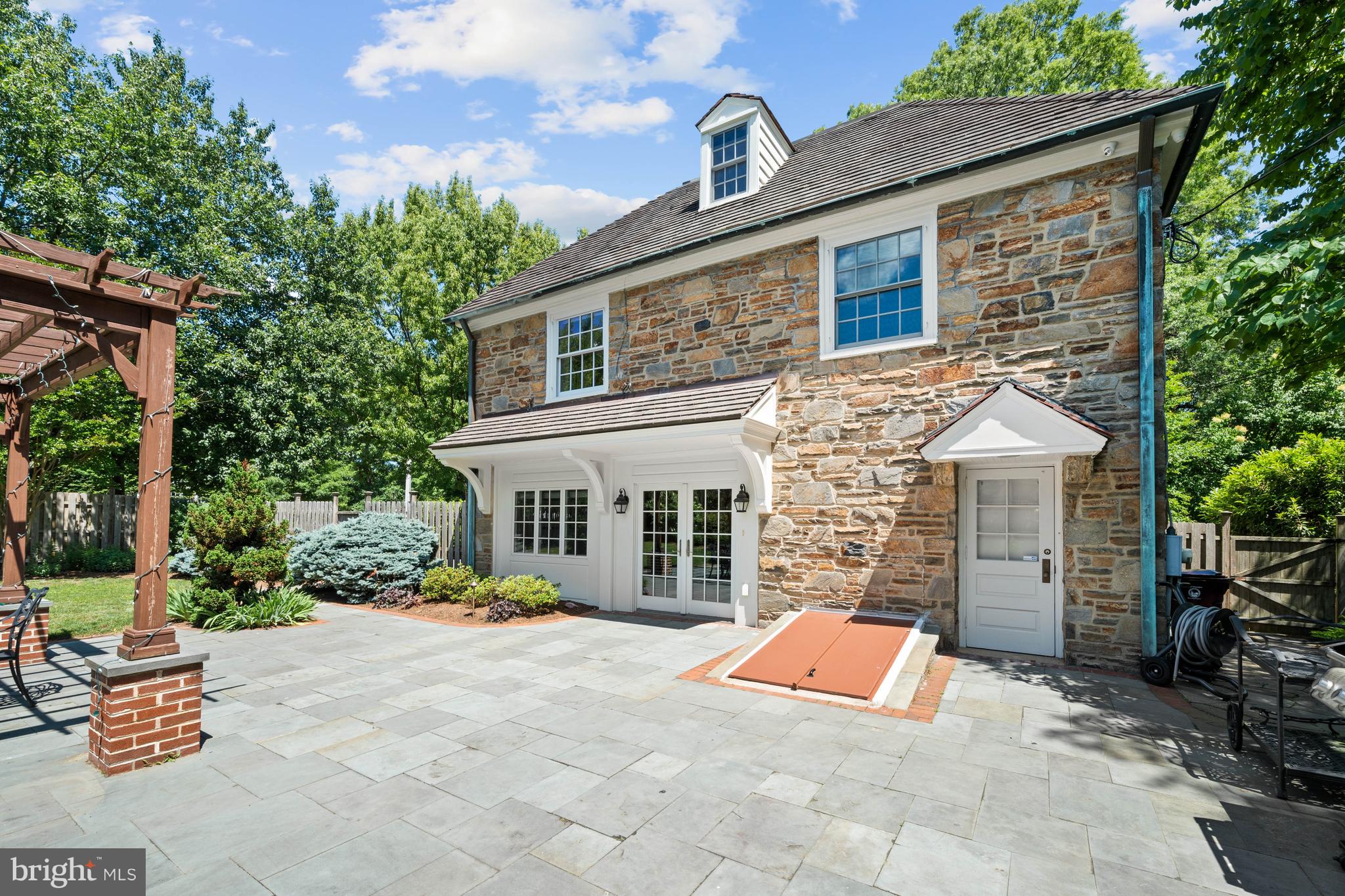 HIGHLANDS - Residential