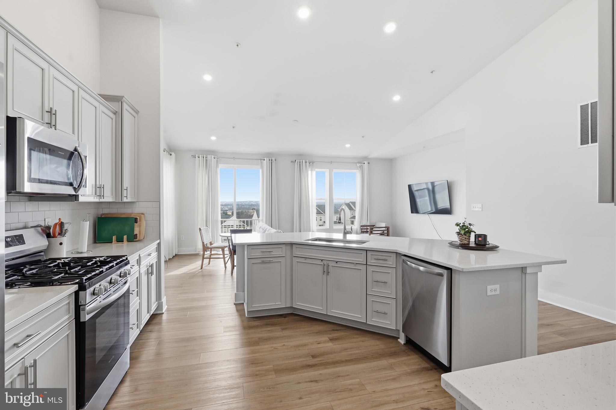 SYCAMORE RIDGE - Residential