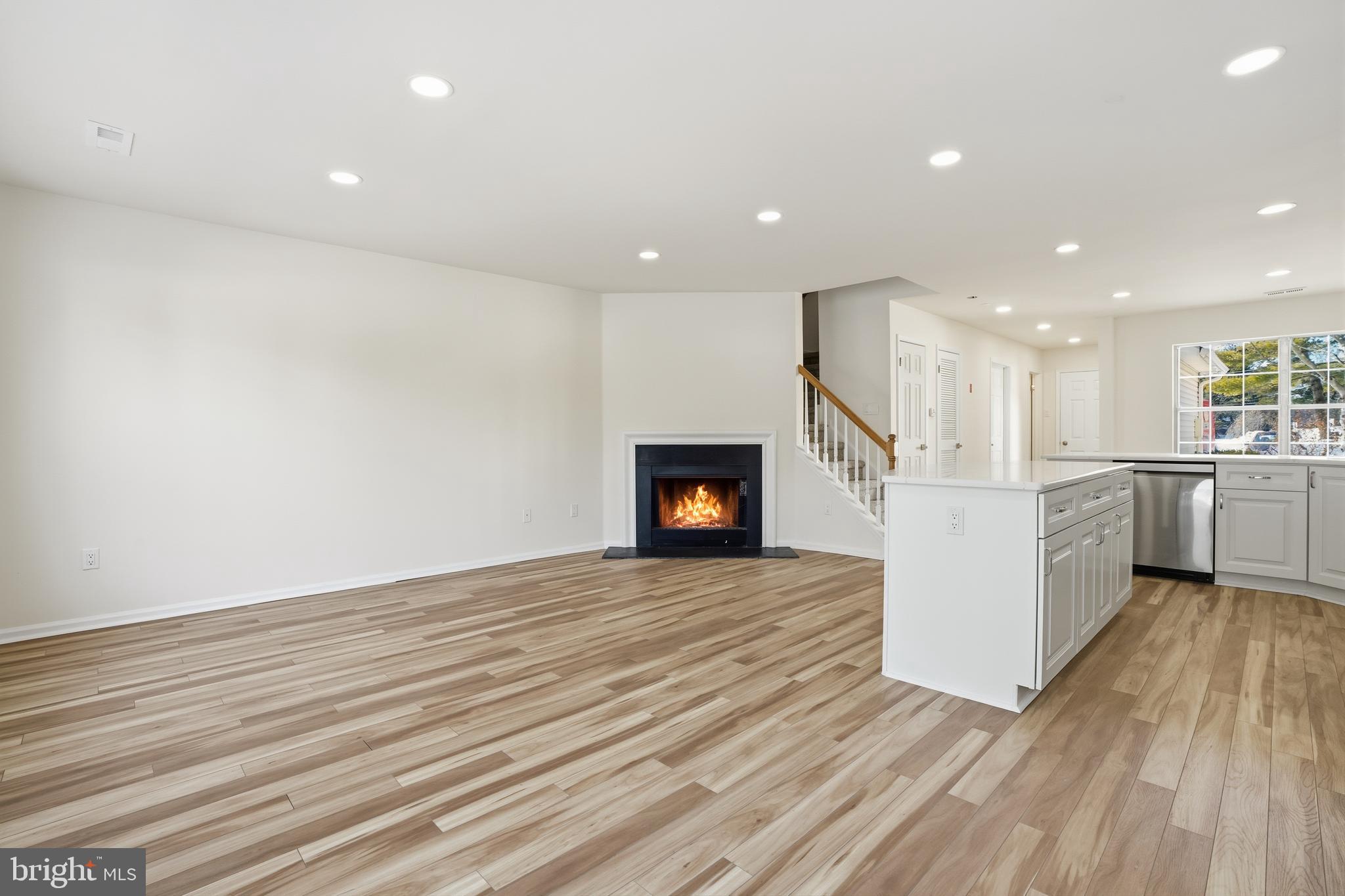 BROOKSTONE - Residential