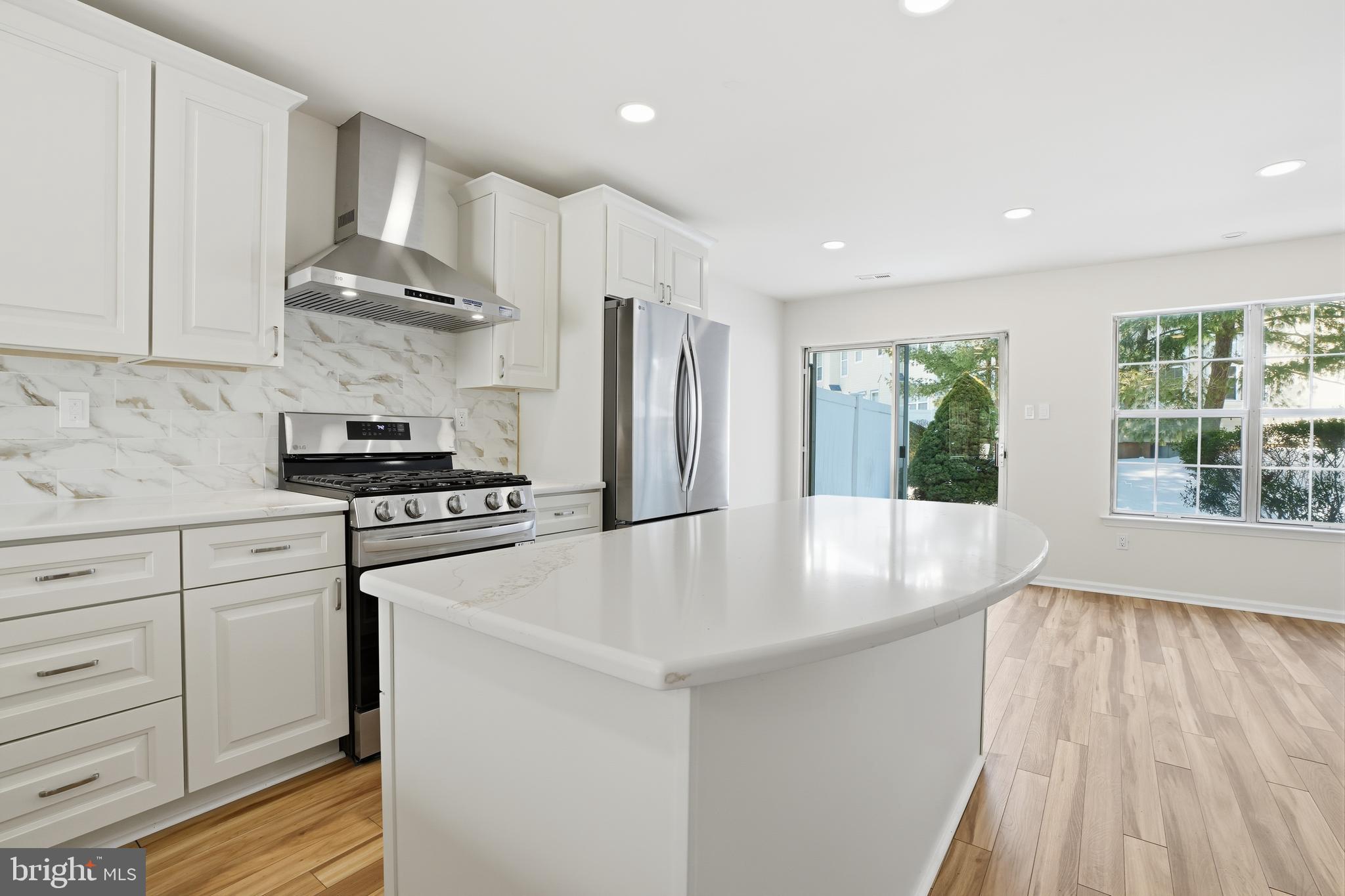 BROOKSTONE - Residential
