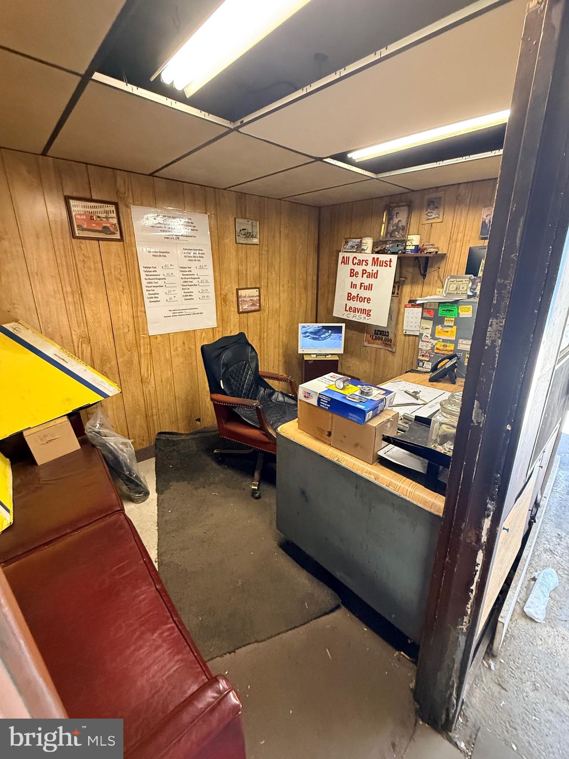 FISHTOWN - Commercial Sale