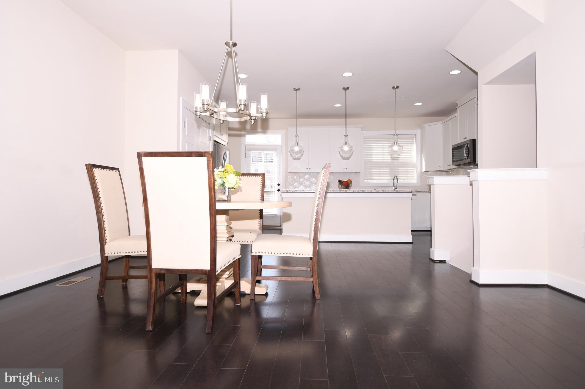 GLENMONT METROCENTRE - Residential Lease