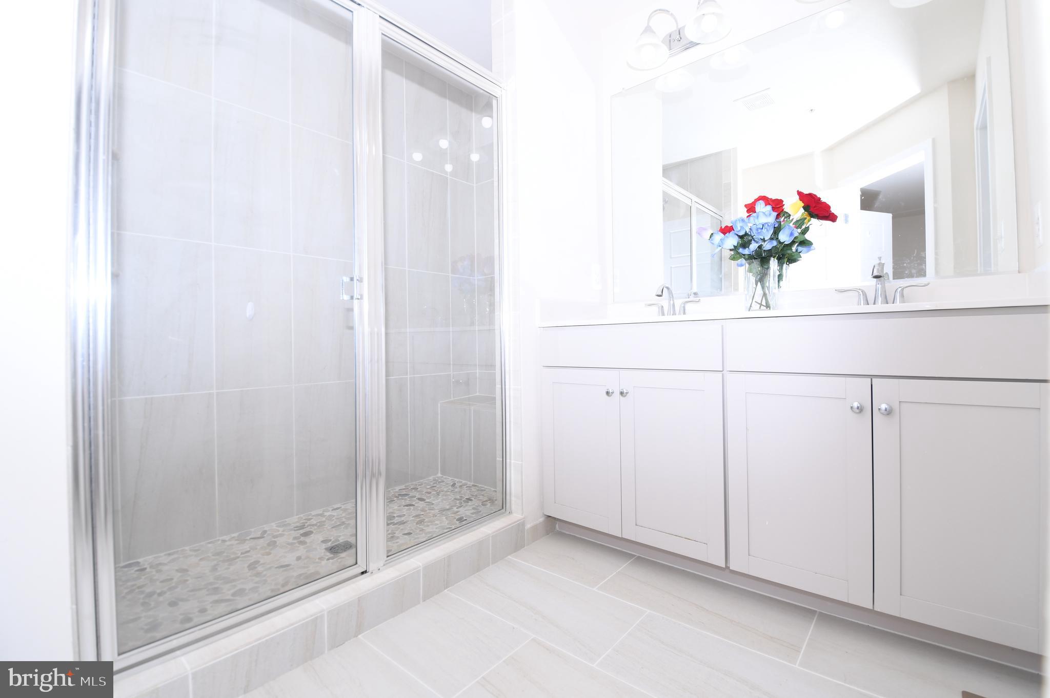 GLENMONT METROCENTRE - Residential Lease