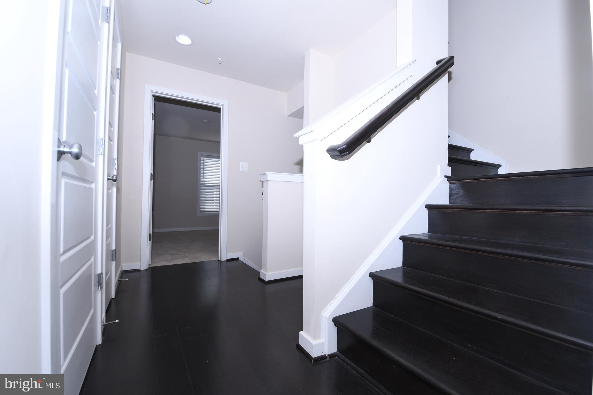GLENMONT METROCENTRE - Residential Lease