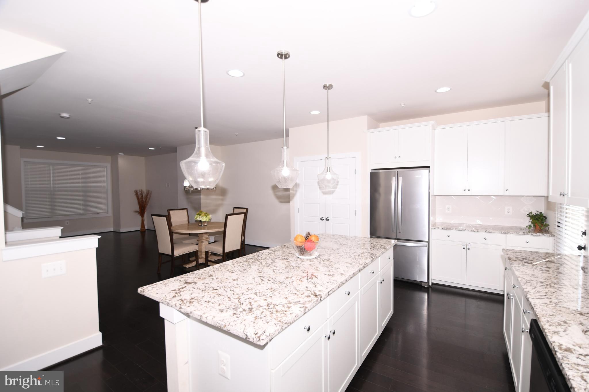 GLENMONT METROCENTRE - Residential Lease
