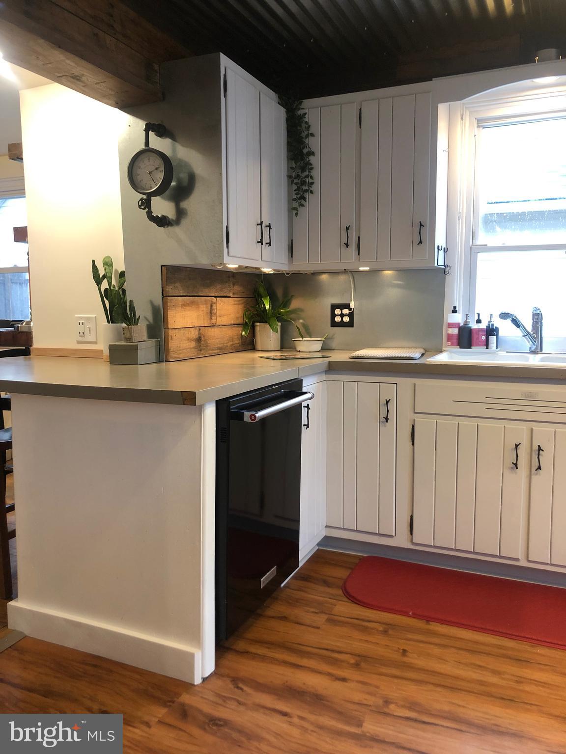 EAST HEMPFIELD TWP - Residential
