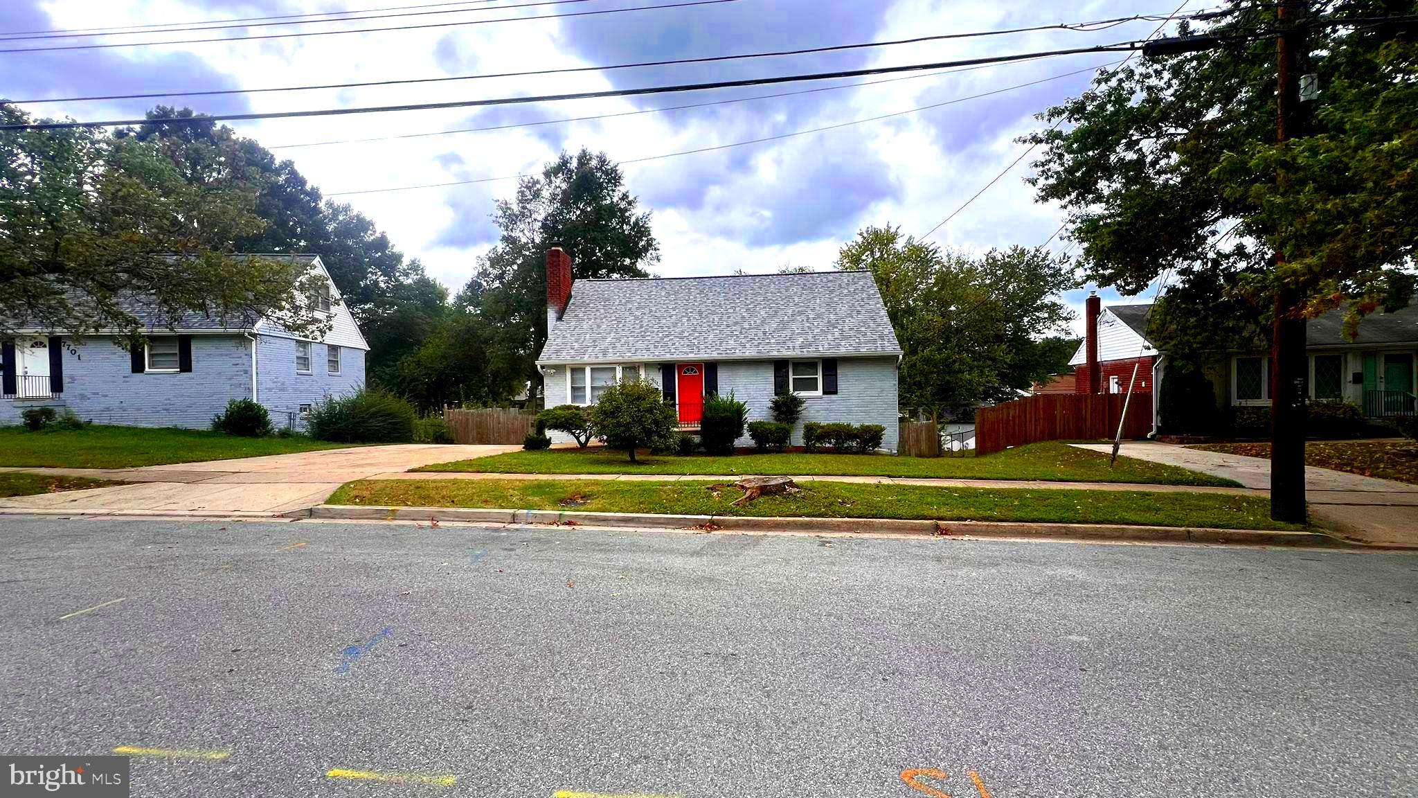 GREENBRIER KNOLLS - Residential