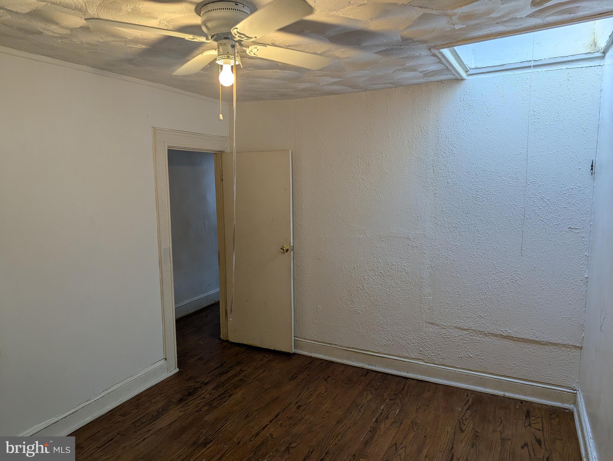 BELAIR-EDISON - Commercial Sale