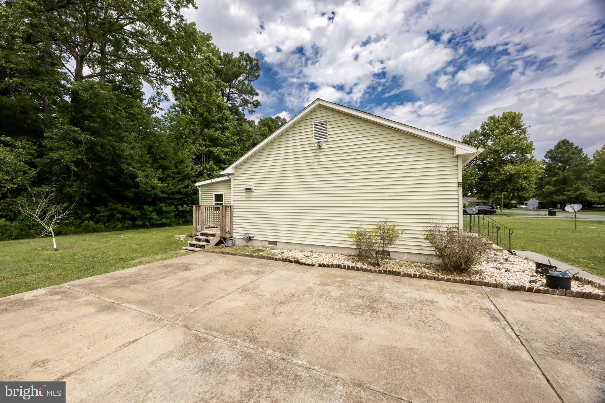 SOMERSET LANDING - Residential