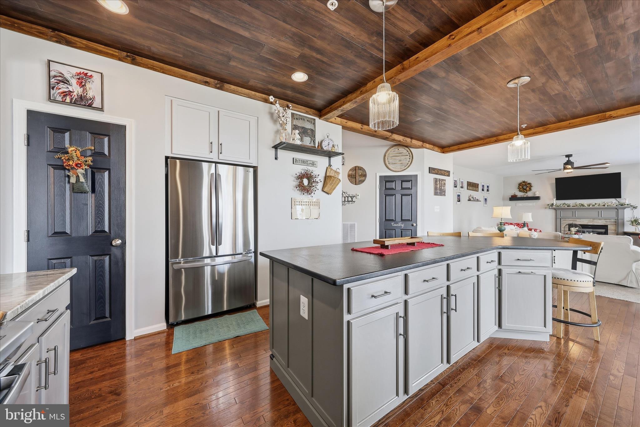 BROOKFIELD - Residential
