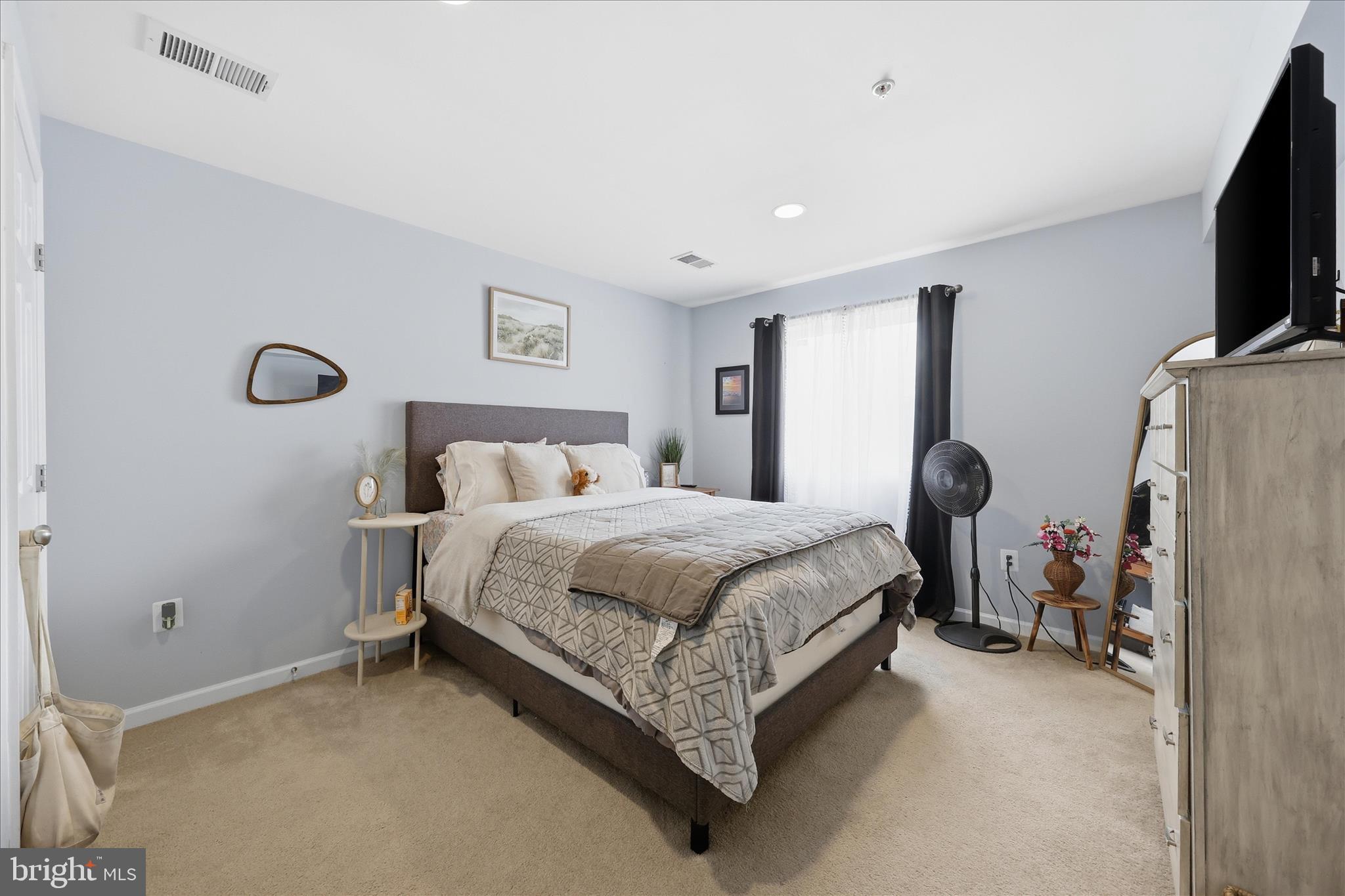 BROOKFIELD - Residential