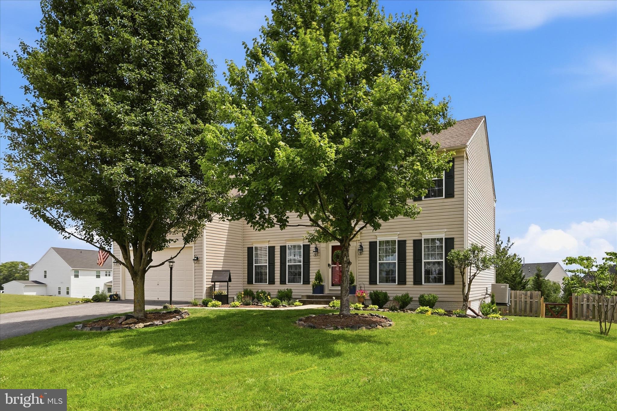 BROOKFIELD - Residential