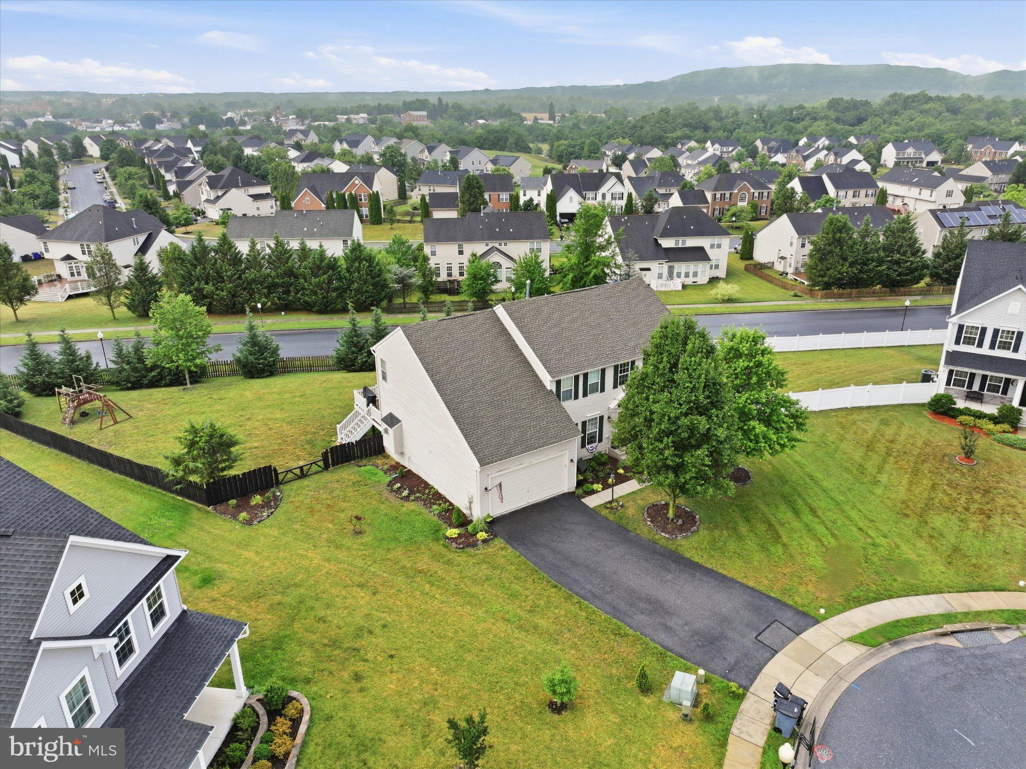 BROOKFIELD - Residential