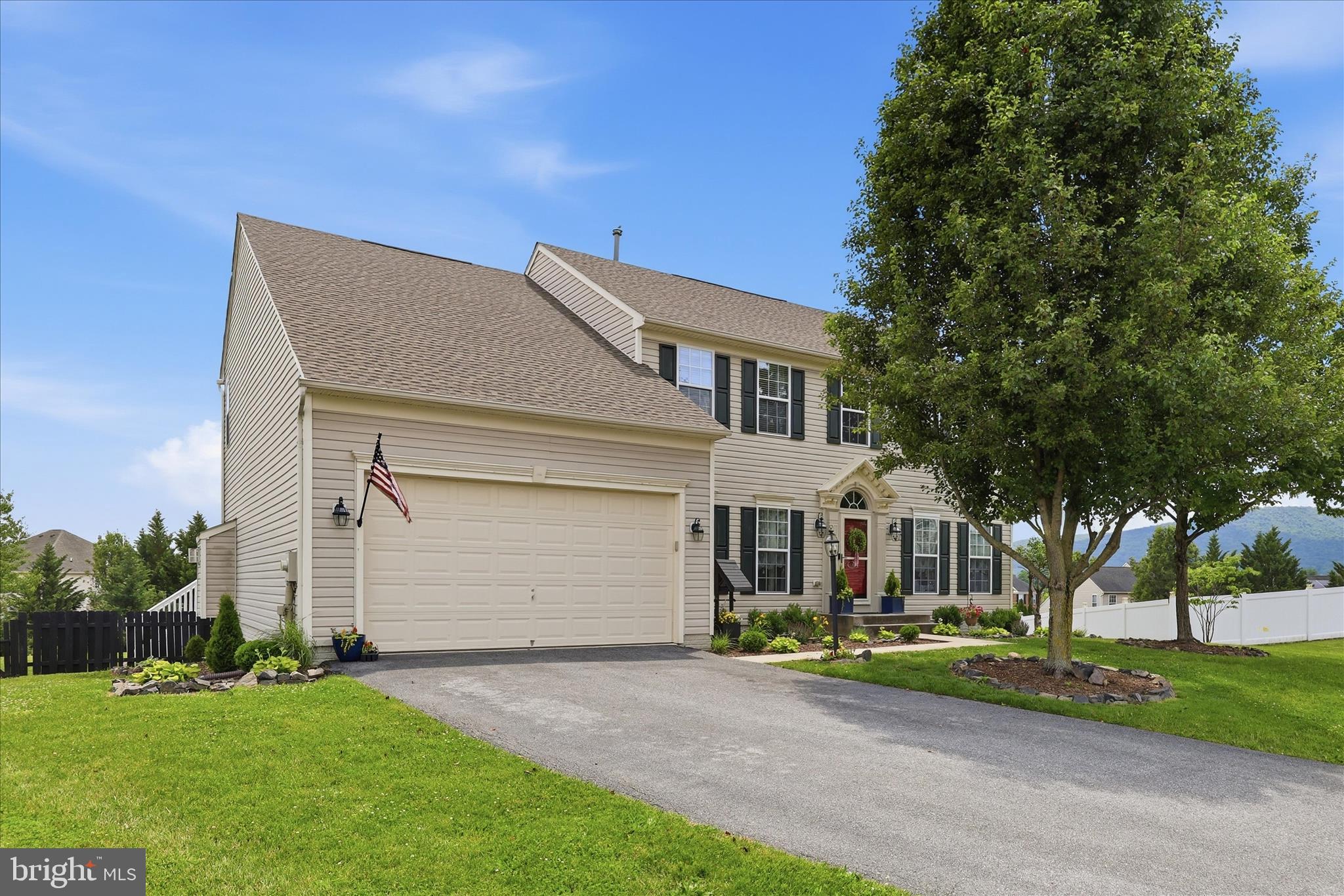 BROOKFIELD - Residential