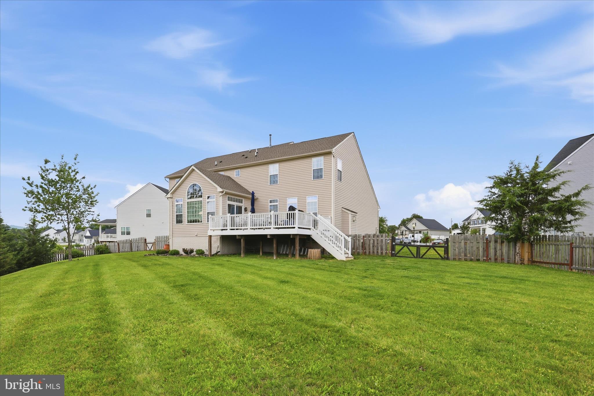BROOKFIELD - Residential