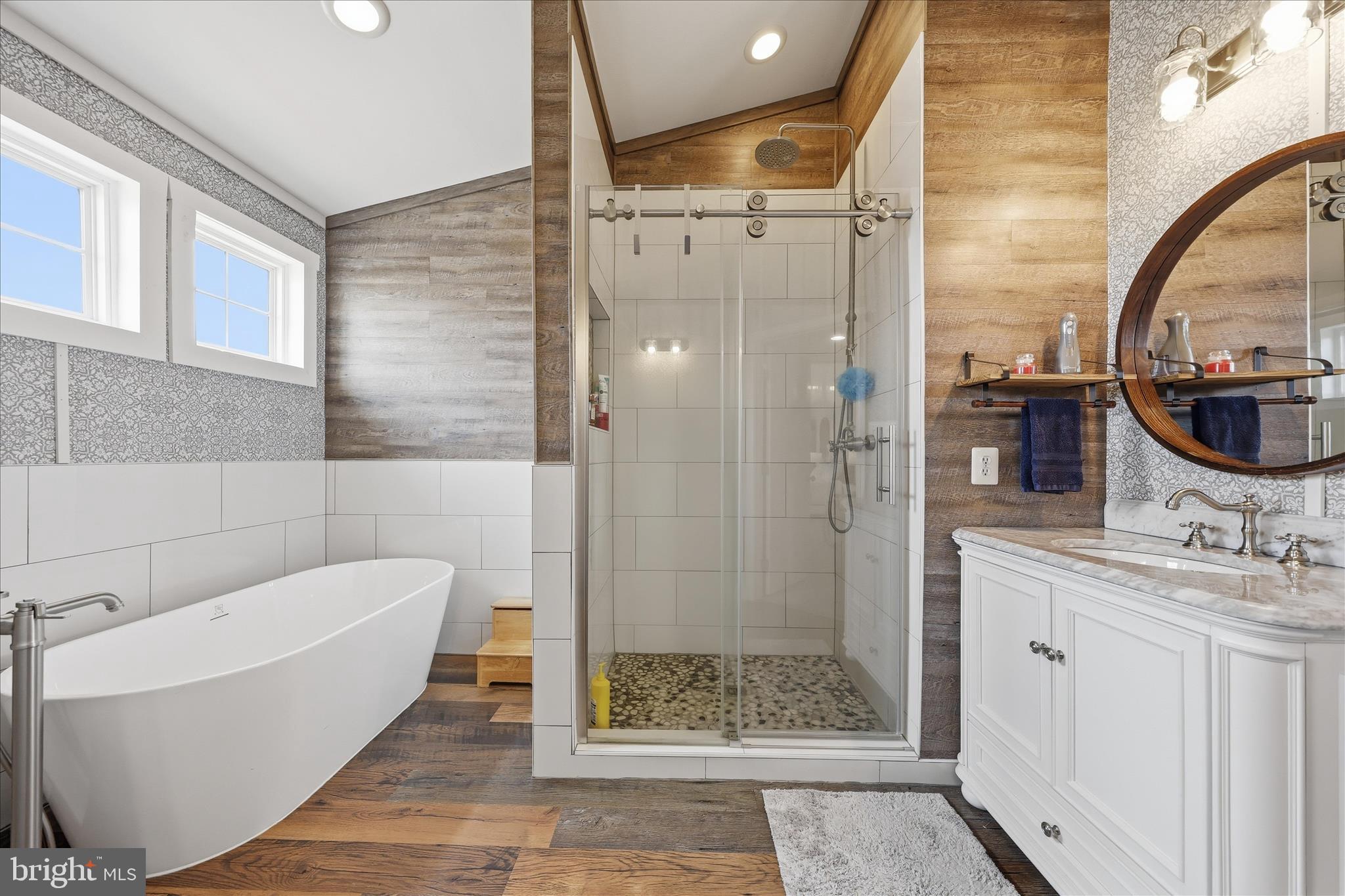 BROOKFIELD - Residential