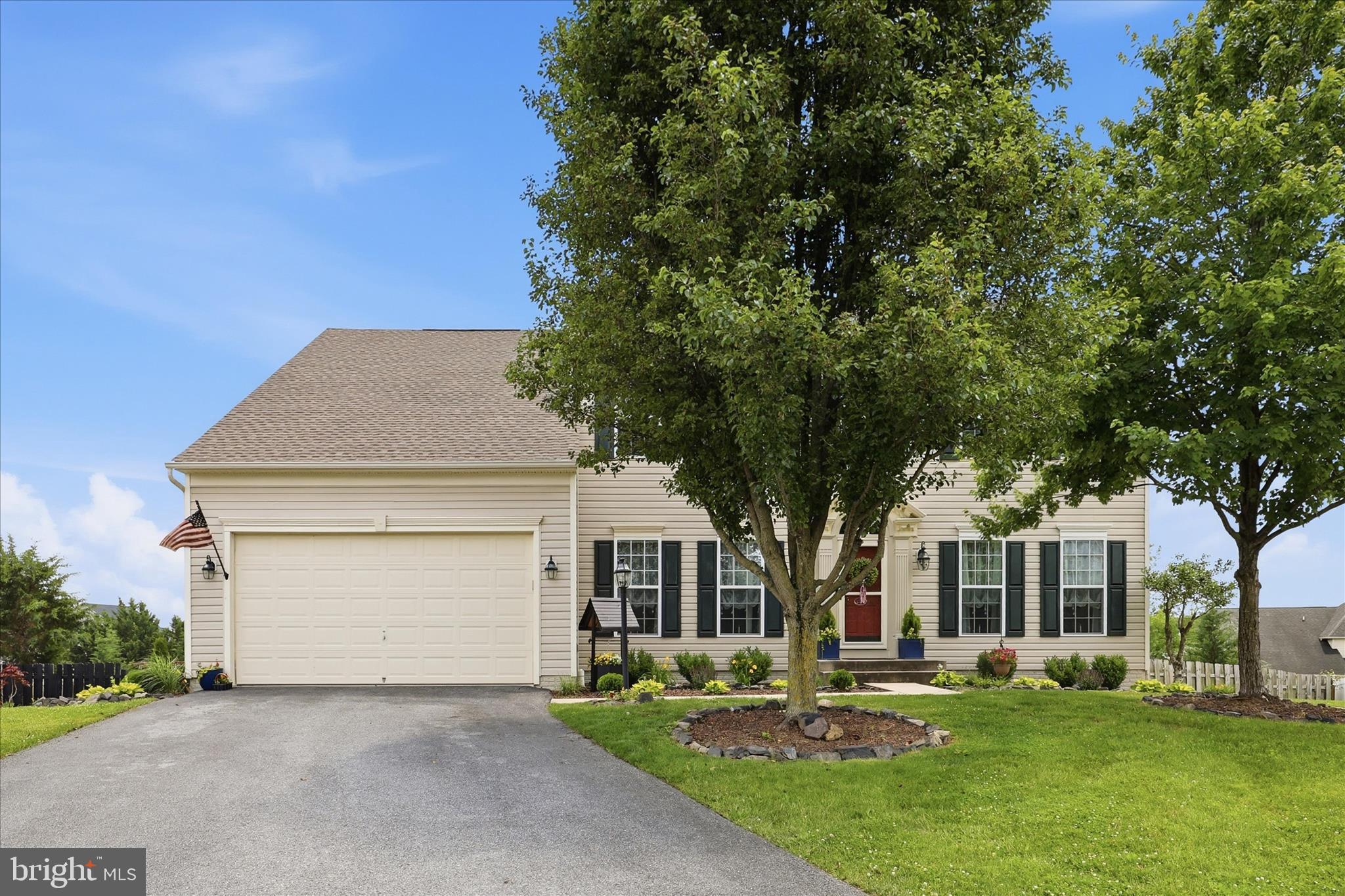 BROOKFIELD - Residential