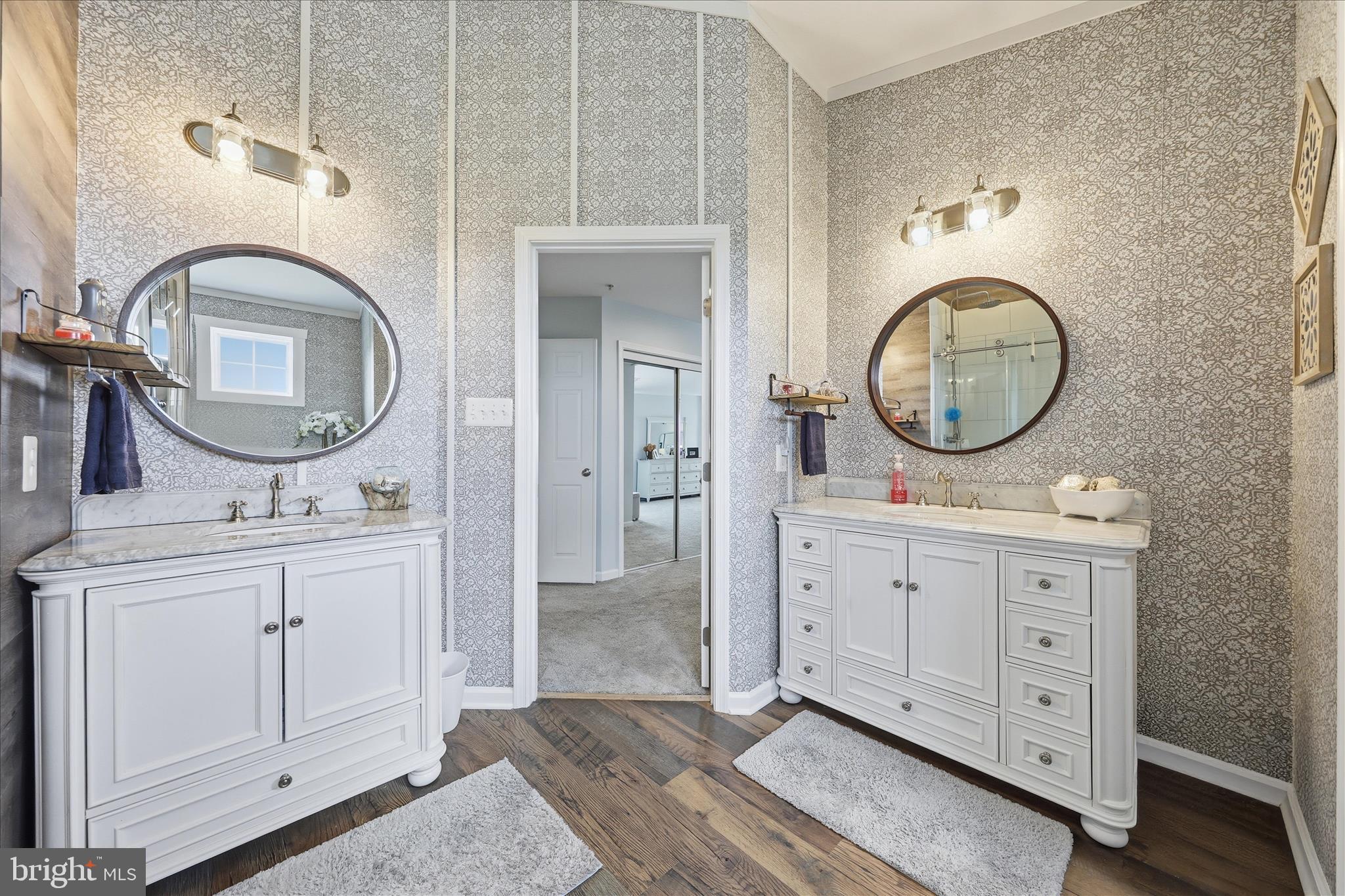 BROOKFIELD - Residential