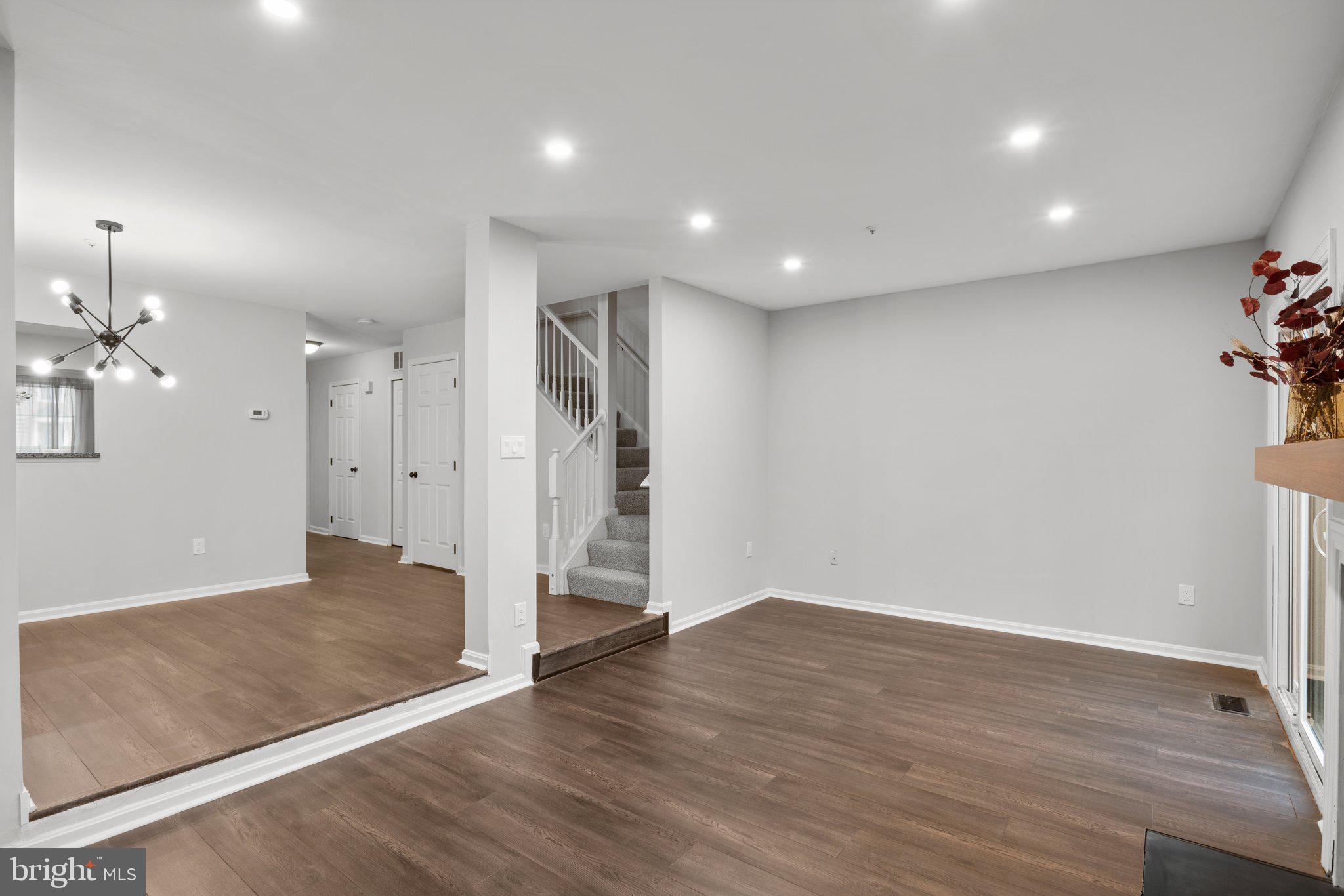 QUAIL RUN SOUTH - Residential