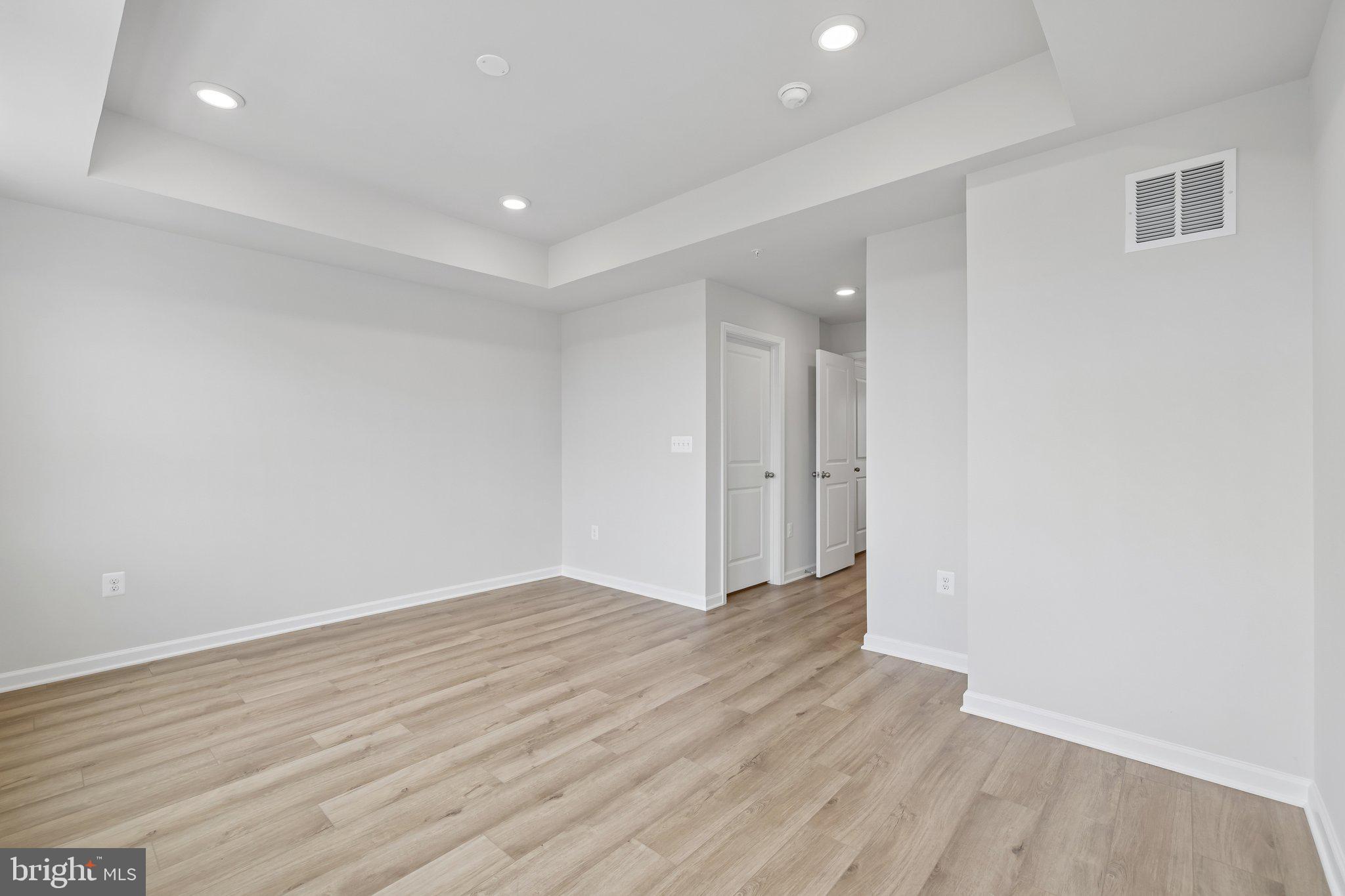 MONTGOMERY VILLAGE - Residential