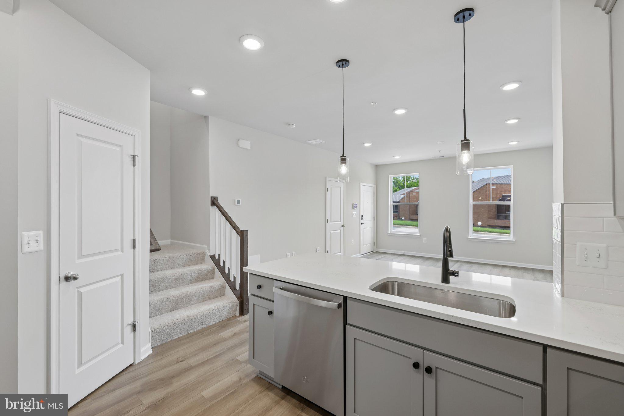 MONTGOMERY VILLAGE - Residential