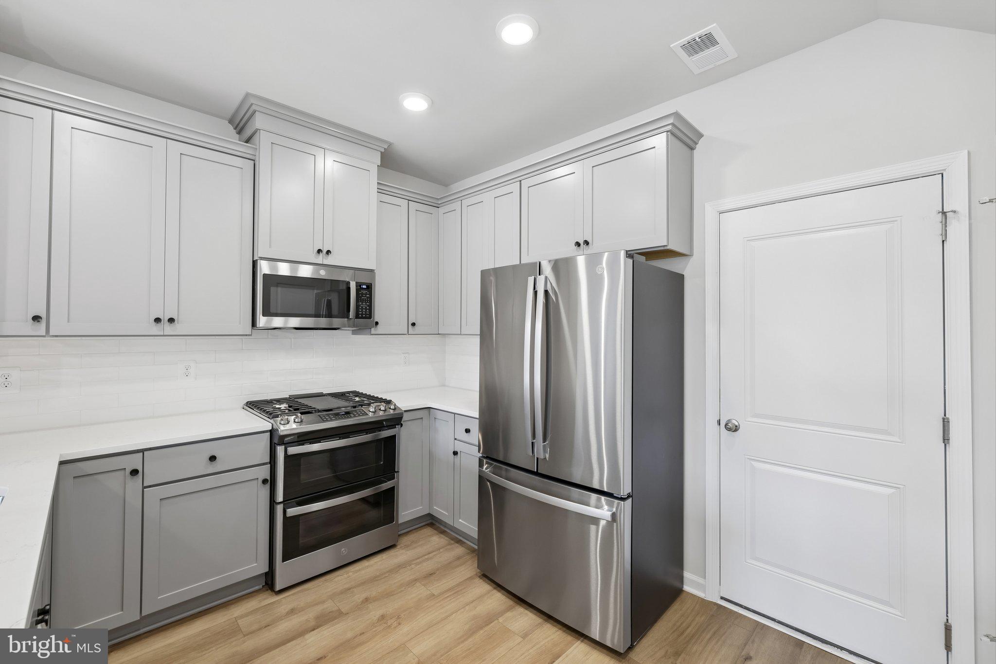 MONTGOMERY VILLAGE - Residential