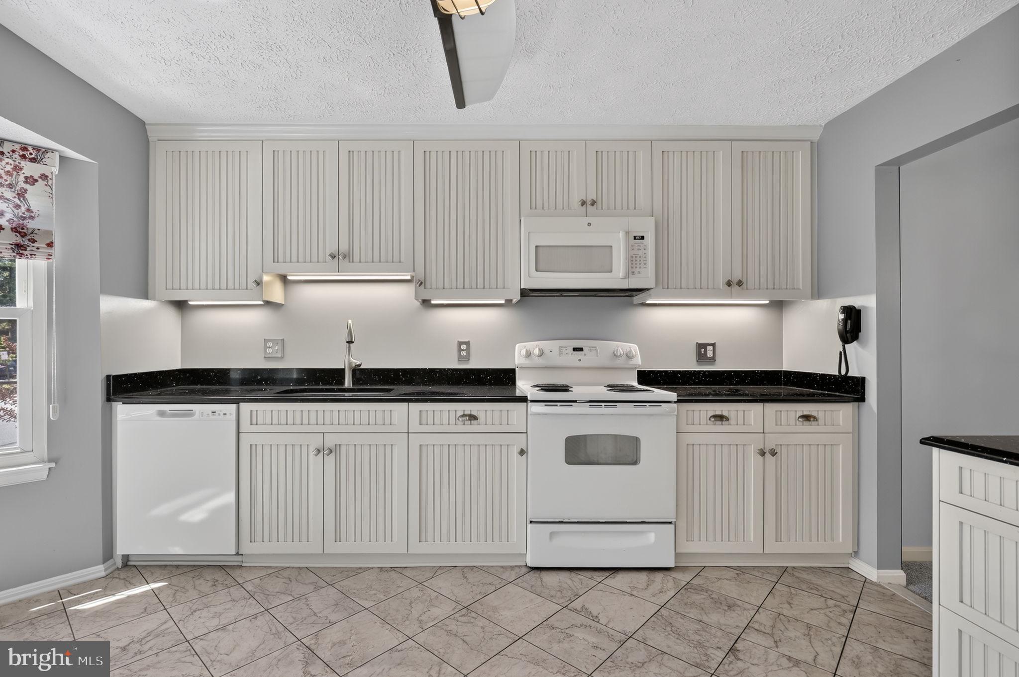 FERNSHIRE FARMS - Residential