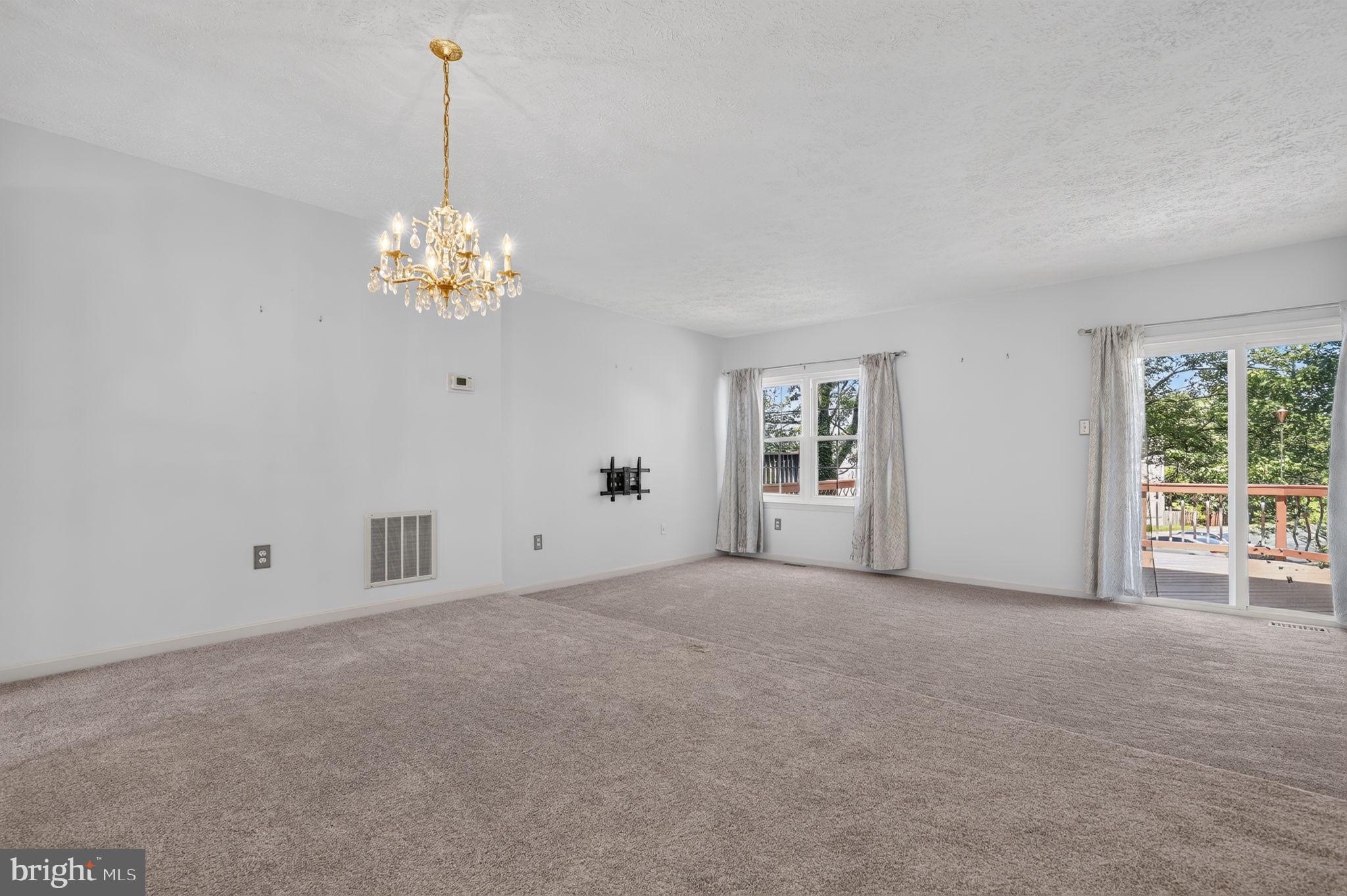 FERNSHIRE FARMS - Residential
