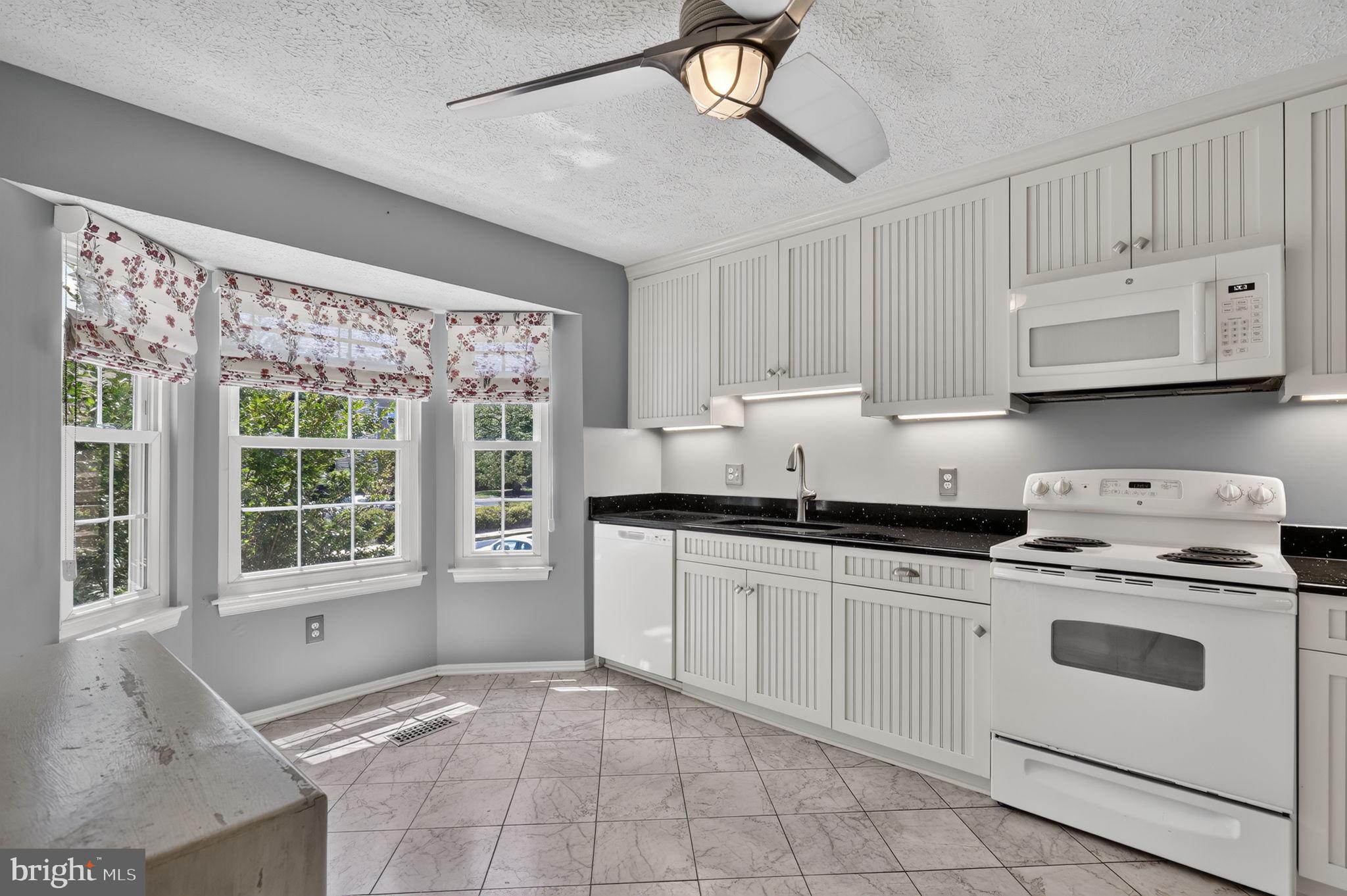 FERNSHIRE FARMS - Residential