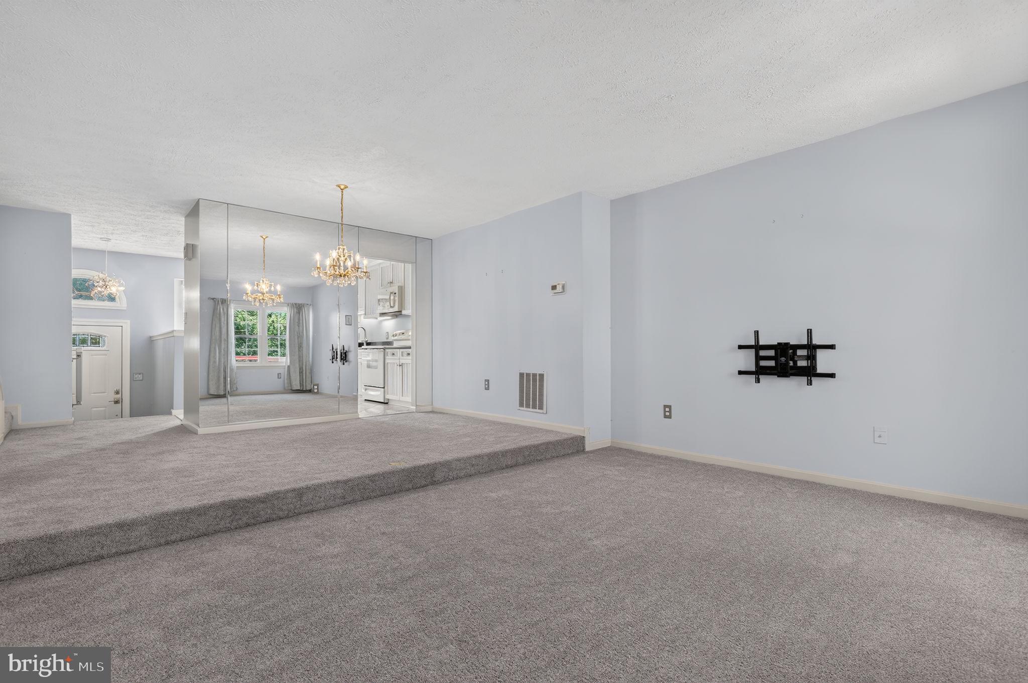 FERNSHIRE FARMS - Residential