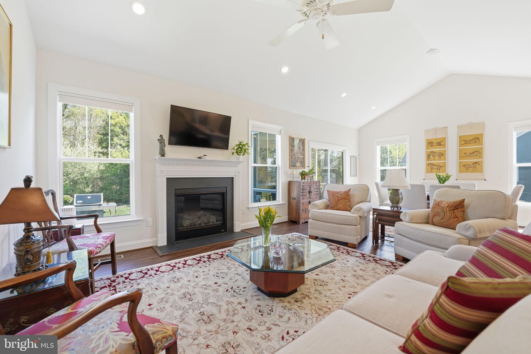 FAWN LAKE - Residential