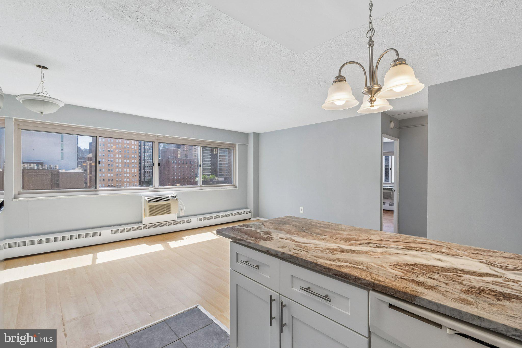 RITTENHOUSE SQUARE - Residential