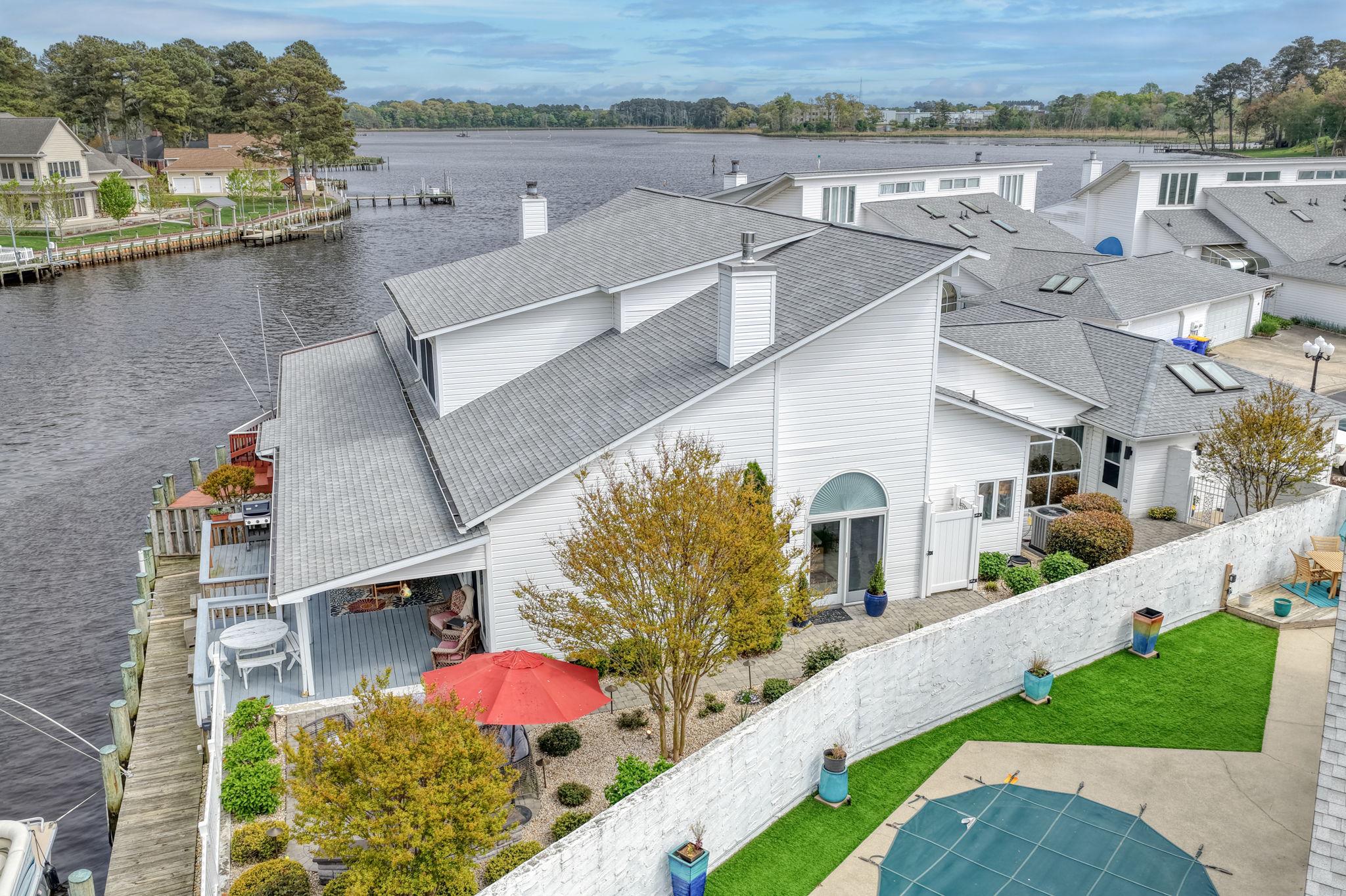 HUNTERS POINTE - Residential