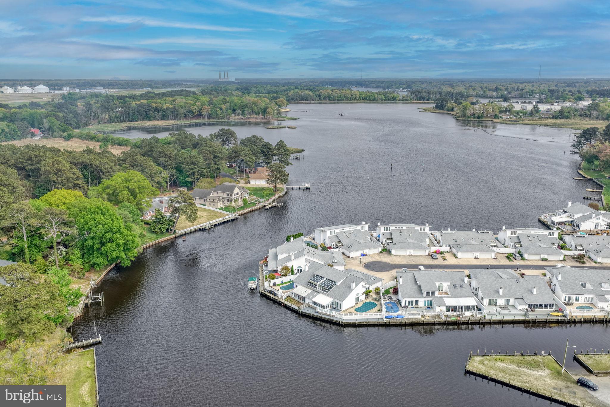 HUNTERS POINTE - Residential