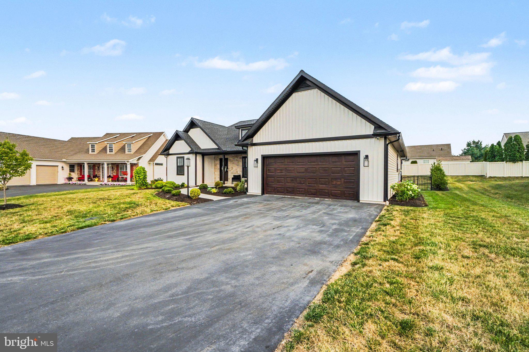 MAPLEDALE ESTATES - Residential