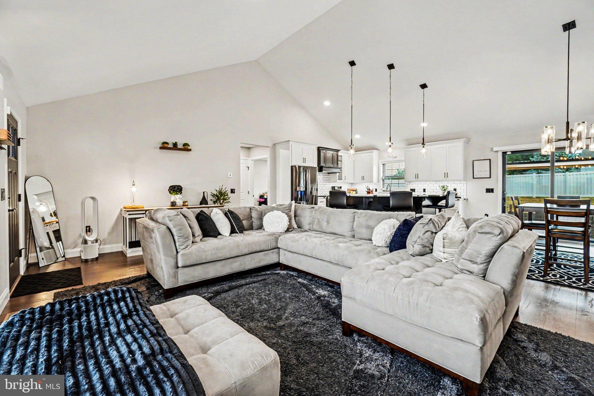 MAPLEDALE ESTATES - Residential