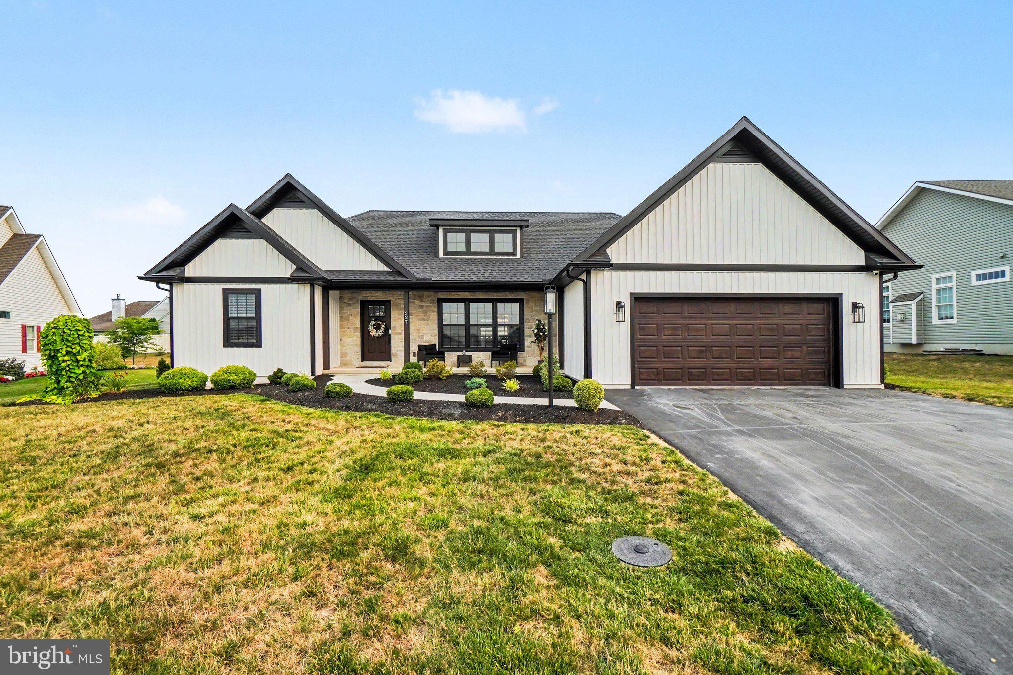 MAPLEDALE ESTATES - Residential