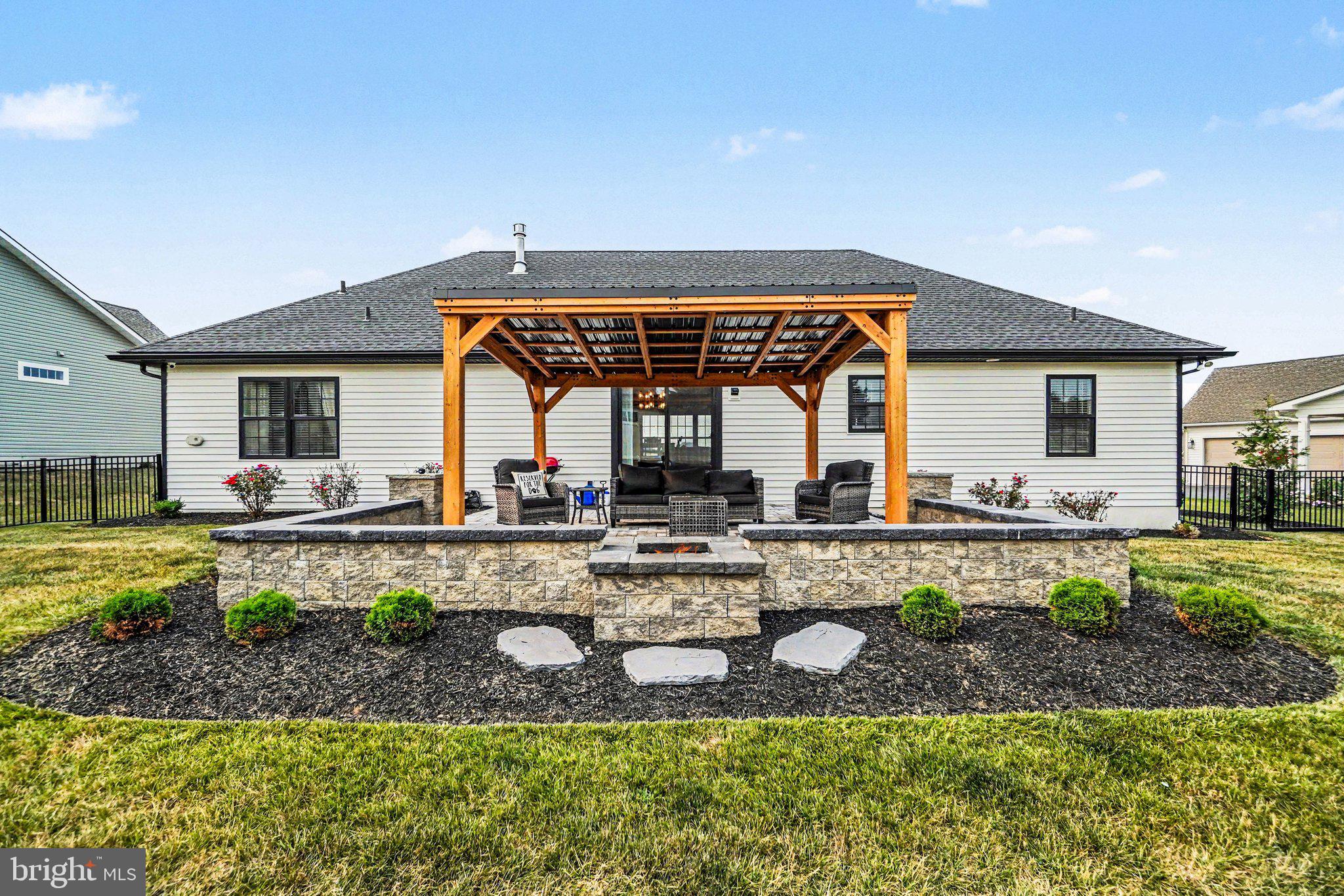 MAPLEDALE ESTATES - Residential