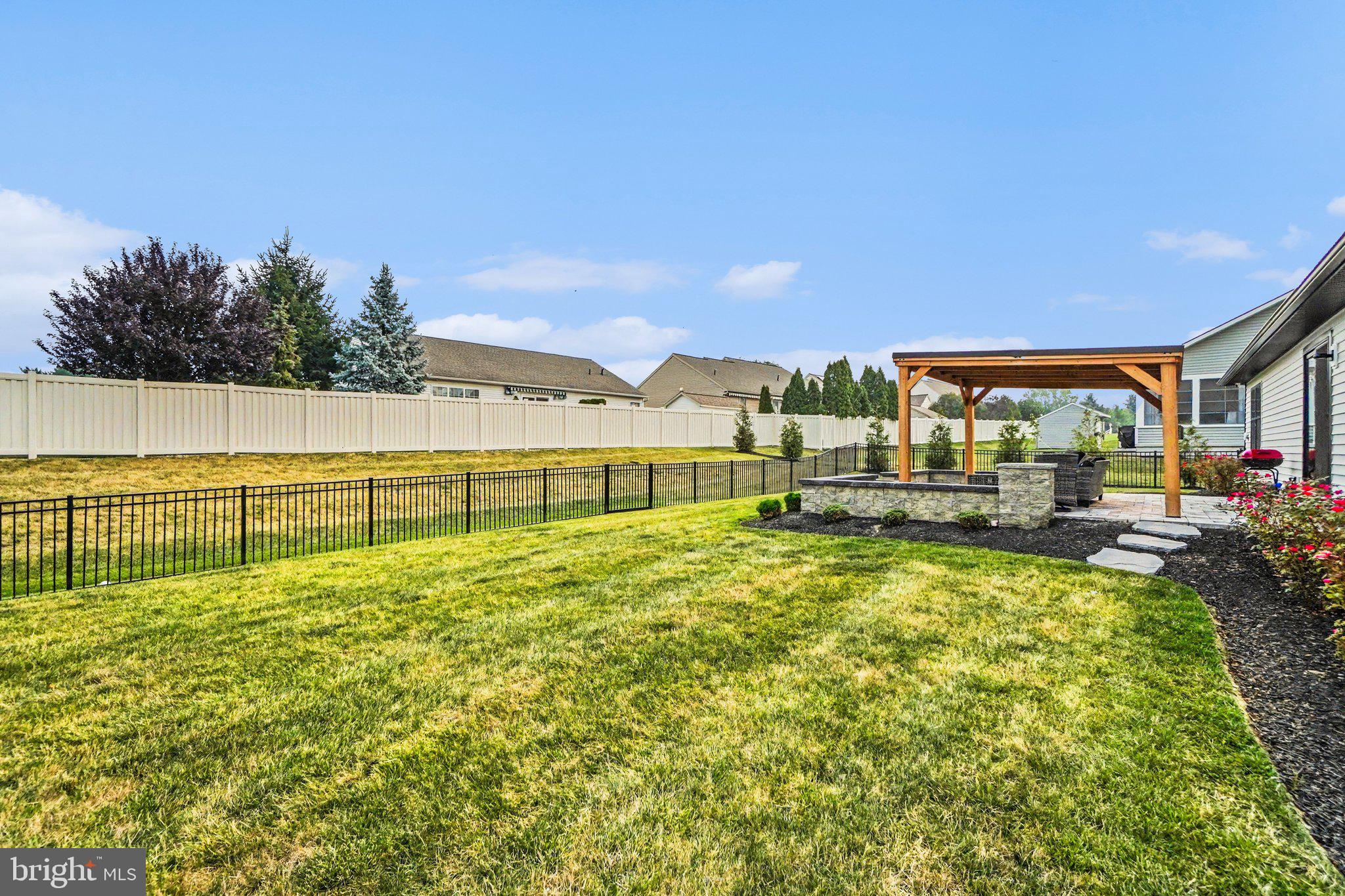 MAPLEDALE ESTATES - Residential