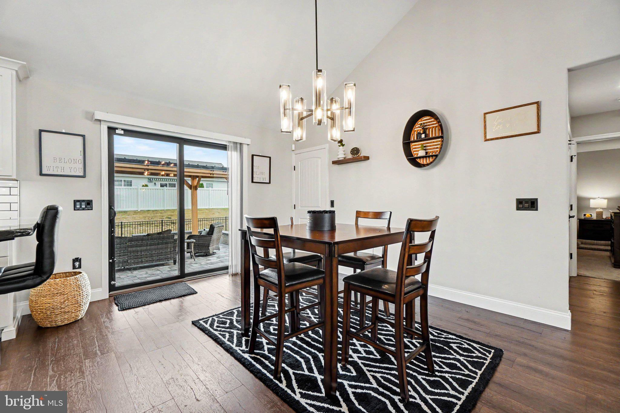 MAPLEDALE ESTATES - Residential