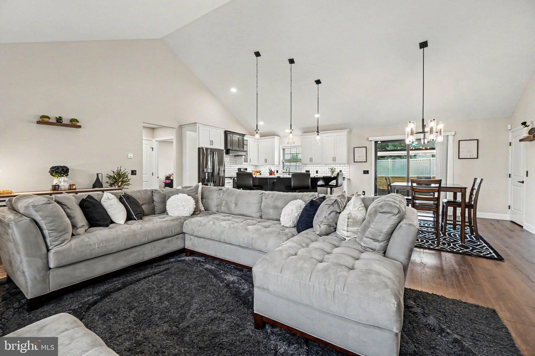 MAPLEDALE ESTATES - Residential